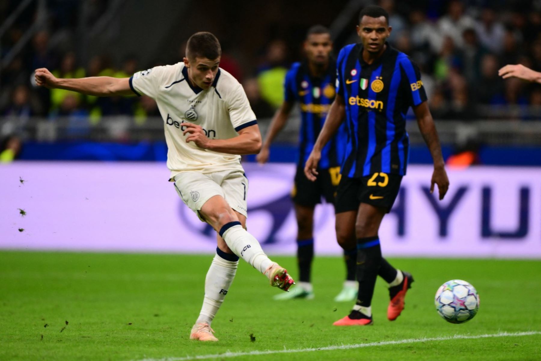 Inter de Milán cayó derrotado por 4-3 ante el Brujas en San Siro