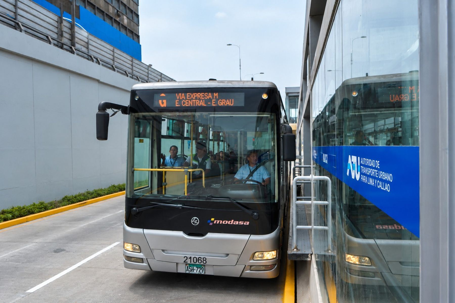 Metropolitano: conexión Grau facilitó 3,429 viajes hacia hosp. Almenara, Gamarra y UNMSM