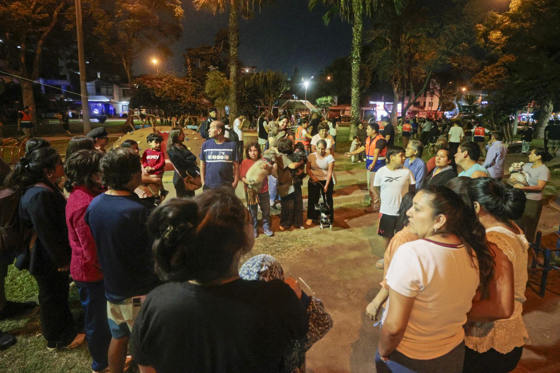 La Municipalidad Metropolitana de Lima participó en el III Simulacro Nacional Multipeligro 2026, ejercicio nocturno que puso a prueba la capacidad de preparación y respuesta ante un sismo simulado de magnitud 8.8. Foto: ANDINA/Vidal Tarqui
