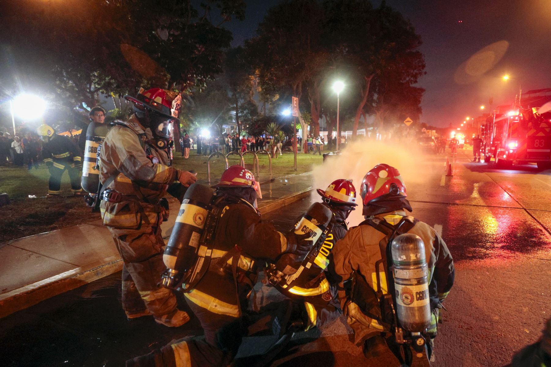 Las acciones de evacuación formaron parte del III Simulacro Nacional Multipeligro 2026, ejercicio que buscó reforzar los protocolos de seguridad y promover una adecuada respuesta de la población ante un sismo de gran magnitud. Foto: ANDINA/Vidal Tarqui