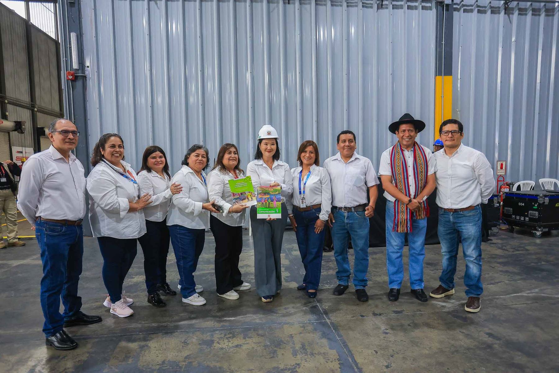 Presidenta Keiko Fujimori presenta “Plan de distribución de materiales educativos para el Año Escolar 2027”. Foto: ANDINA/ Prensa Presidencia