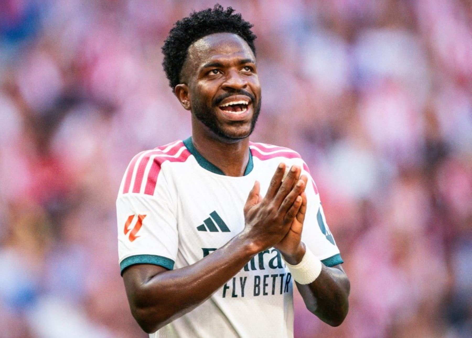 Imponen cuatro partidos de sanción a Vinícius, que se perderá el clásico ante Barcelona