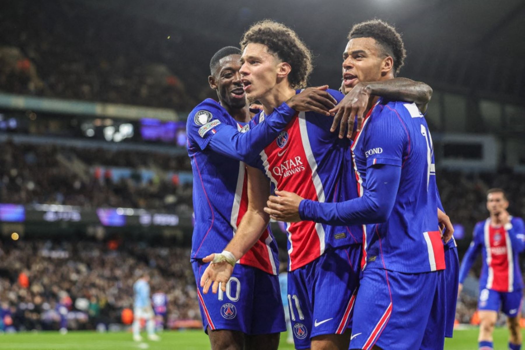 Exhibición parisina: El PSG de Dembélé y Doué sacude Etihad y derrota al Manchester City