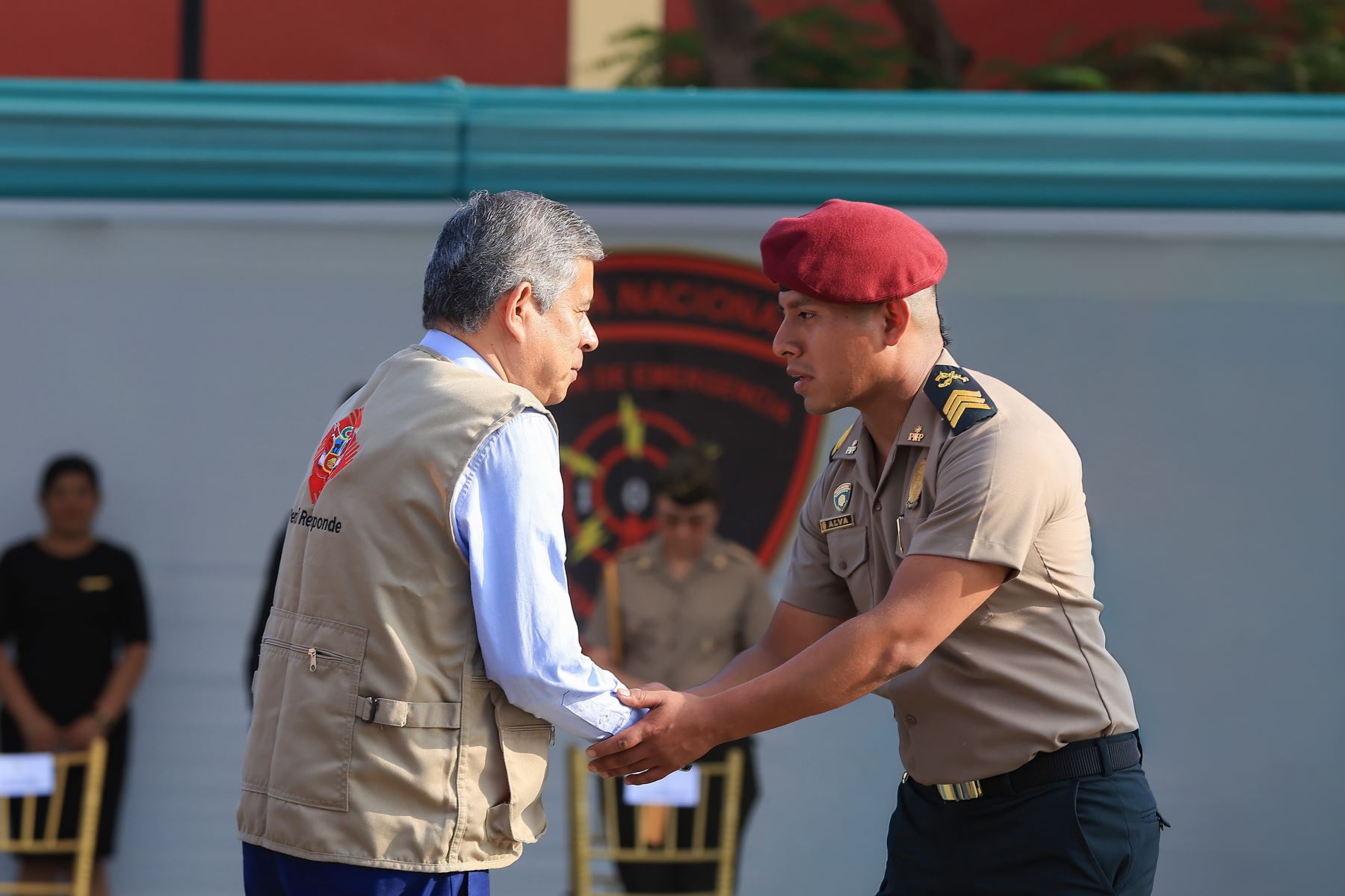 Jefa de Estado encabezó ceremonia de ascenso excepcional por “Acción distinguida” a suboficiales de la Policía Nacional del Perú
 Foto: ANDINA/Prensa Presidencia