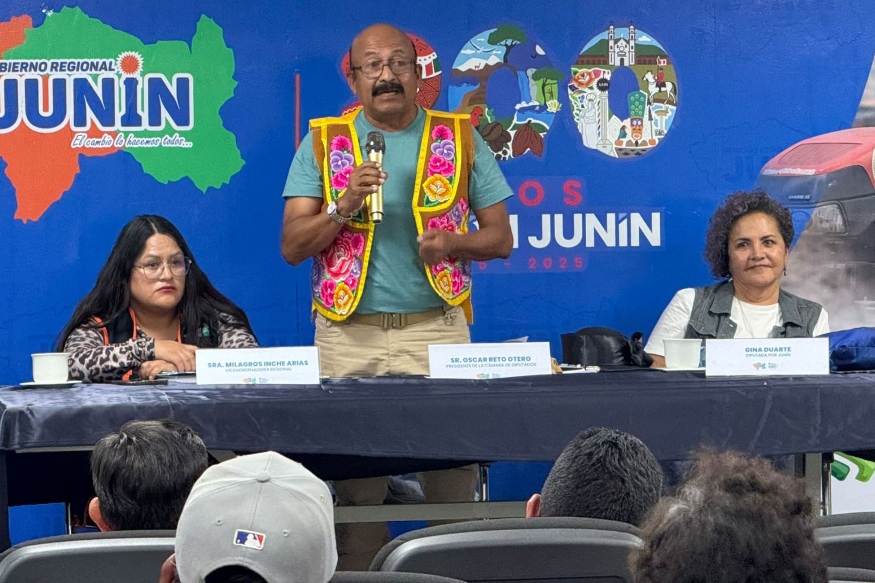 Presidente de Diputados recibe informe sobre ayuda a damnificados y obras en Junín