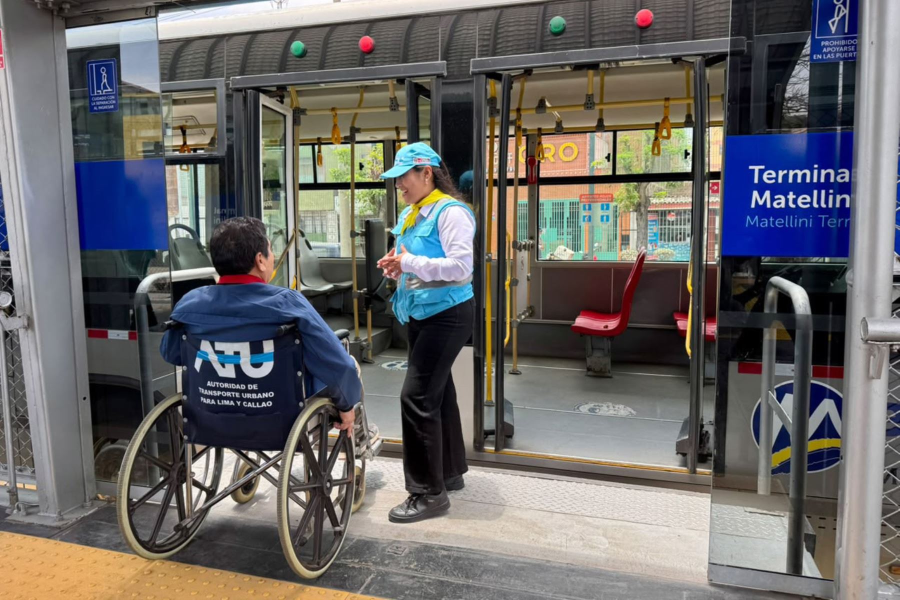 ATU: aumentan servicios y atención de personas con discapacidad en el Metropolitano