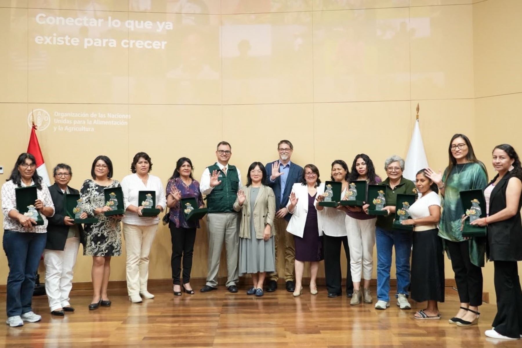 Día Mundial de la Alimentación: Midagri reconoce el aporte de las mujeres agricultoras