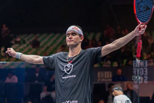 El peruano Diego Elías compitió en una final de 79 minutos y conquistó el Egyptian Squash Open 2026, torneo de nivel Diamante. Foto: PSA Squash Tour