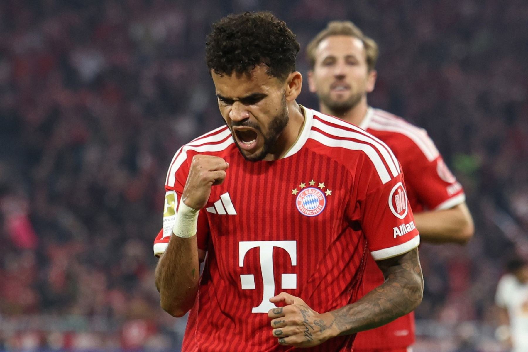 Partida de tenis: Luis Díaz se exhibe con un triplete en el set del Bayern al Leipzig