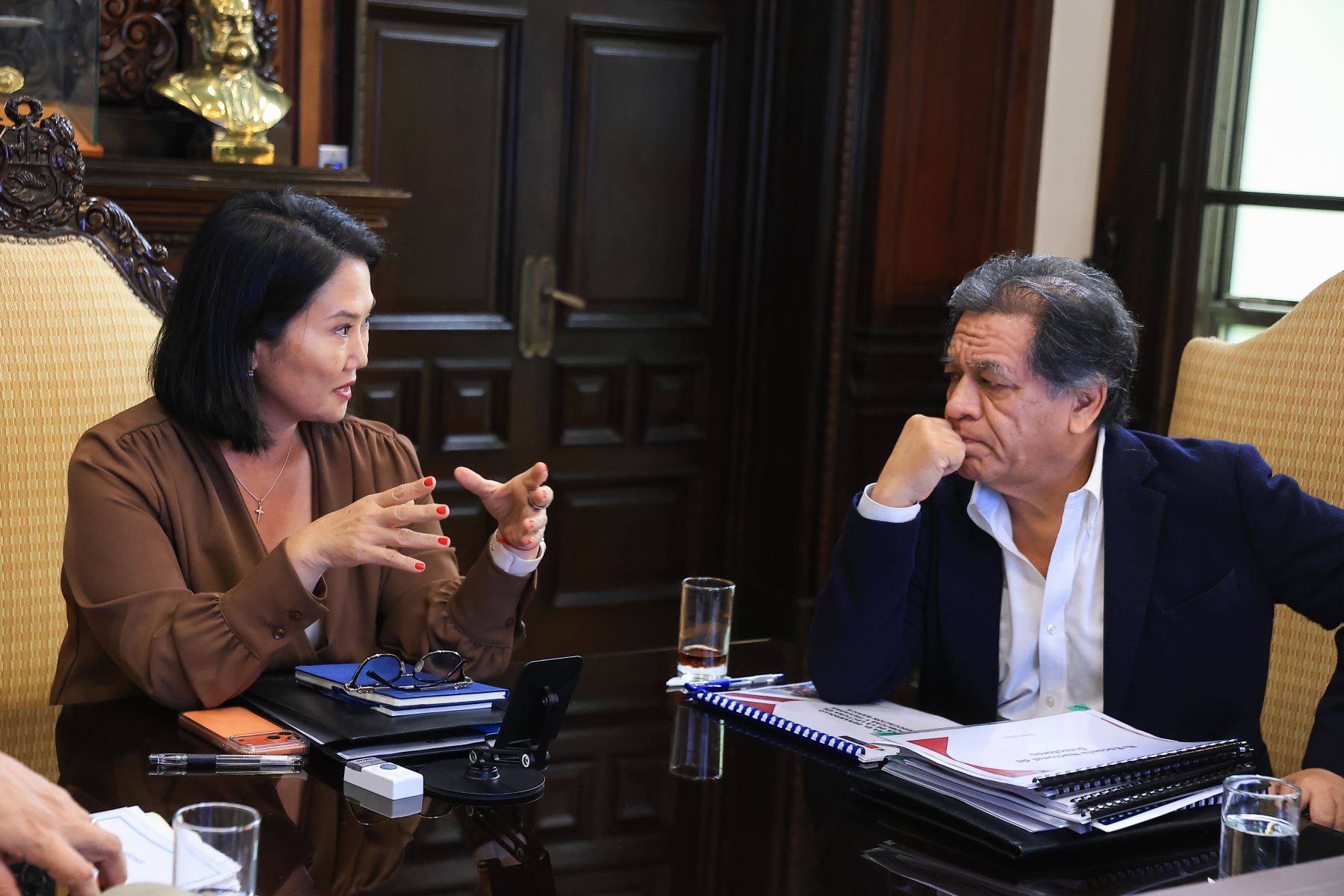 La presidenta Keiko Fujimori sostuvo una reunión de trabajo con el ministro de Educación y el Canciller. Photo: ANDINA/Prensa Presidencia