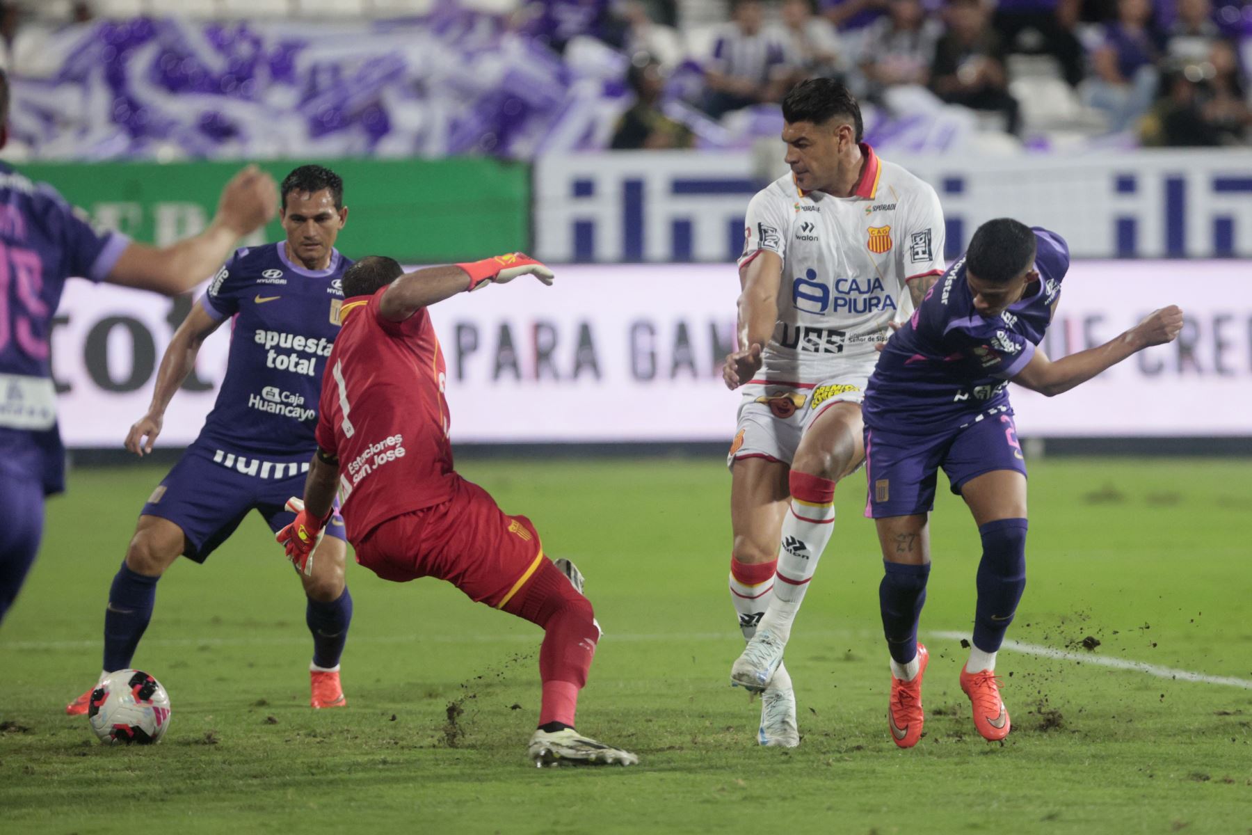 Alianza Lima se enfrenta a Atlético Grau por el torneo Clausura. Foto: ANDINA/Vidal Tarqui