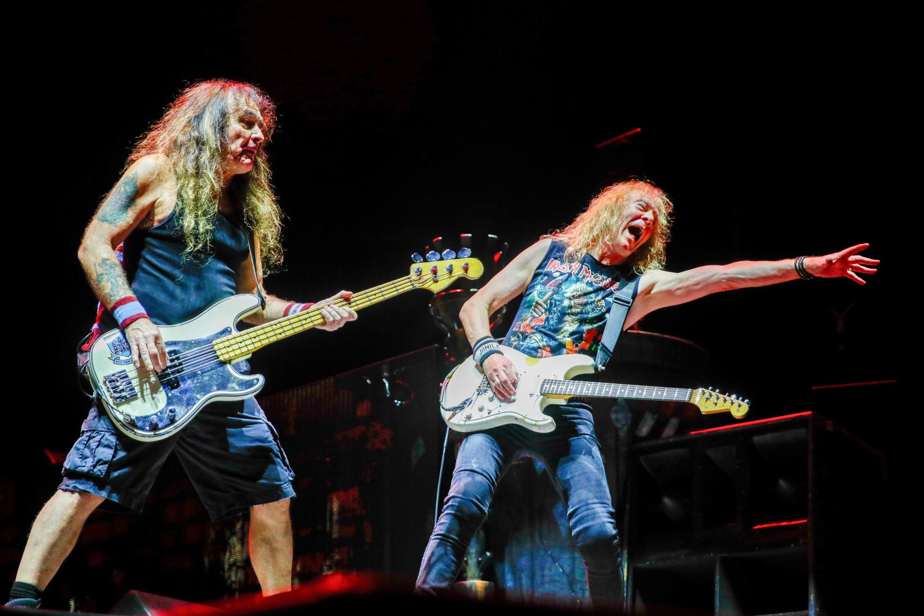 Con la energía a mil  Iron Maiden lleno de heavy metal cada rincón del Estadio Nacional, donde miles de fanáticos vivieron los 50 años de historia de la banda británica.  Foto: ANDINA/Ricardo Cuba
