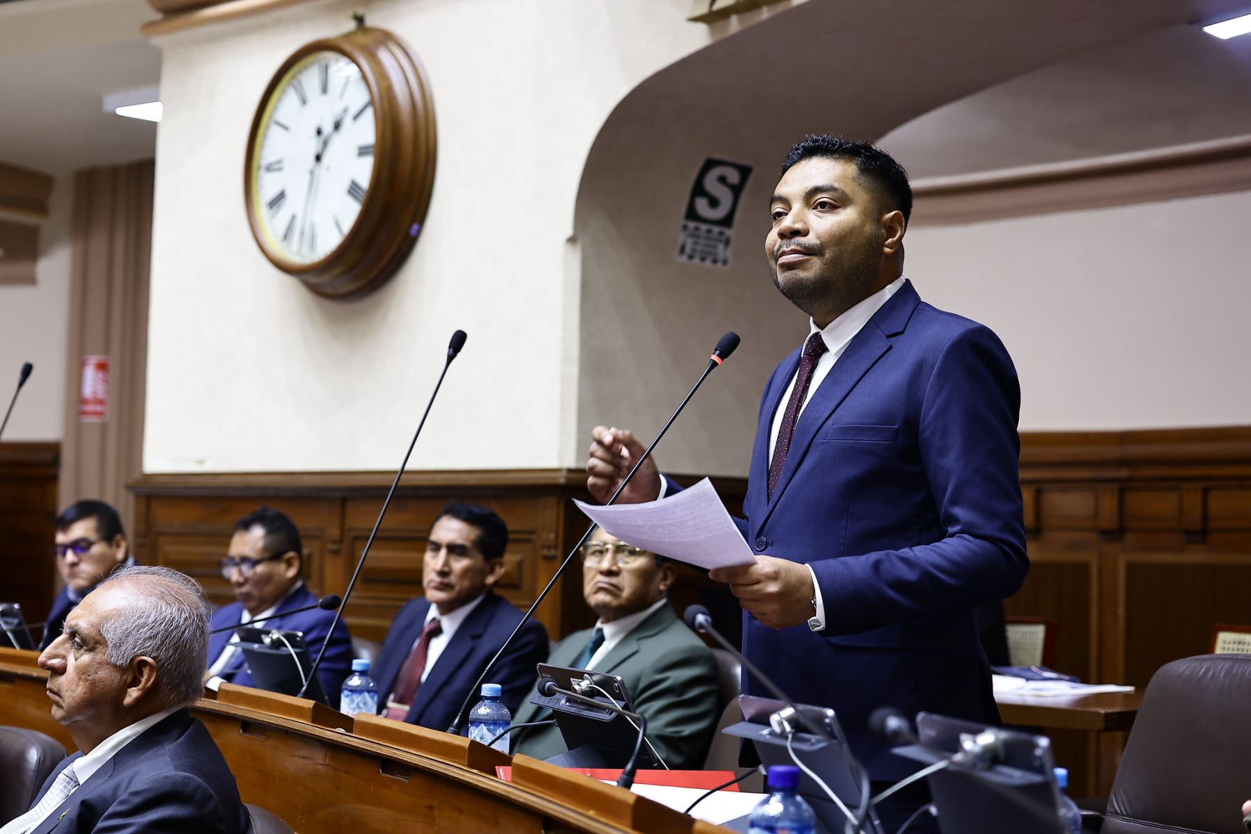 Diputados: proponen hasta 30 años de cárcel por vender drogas cerca de colegios
