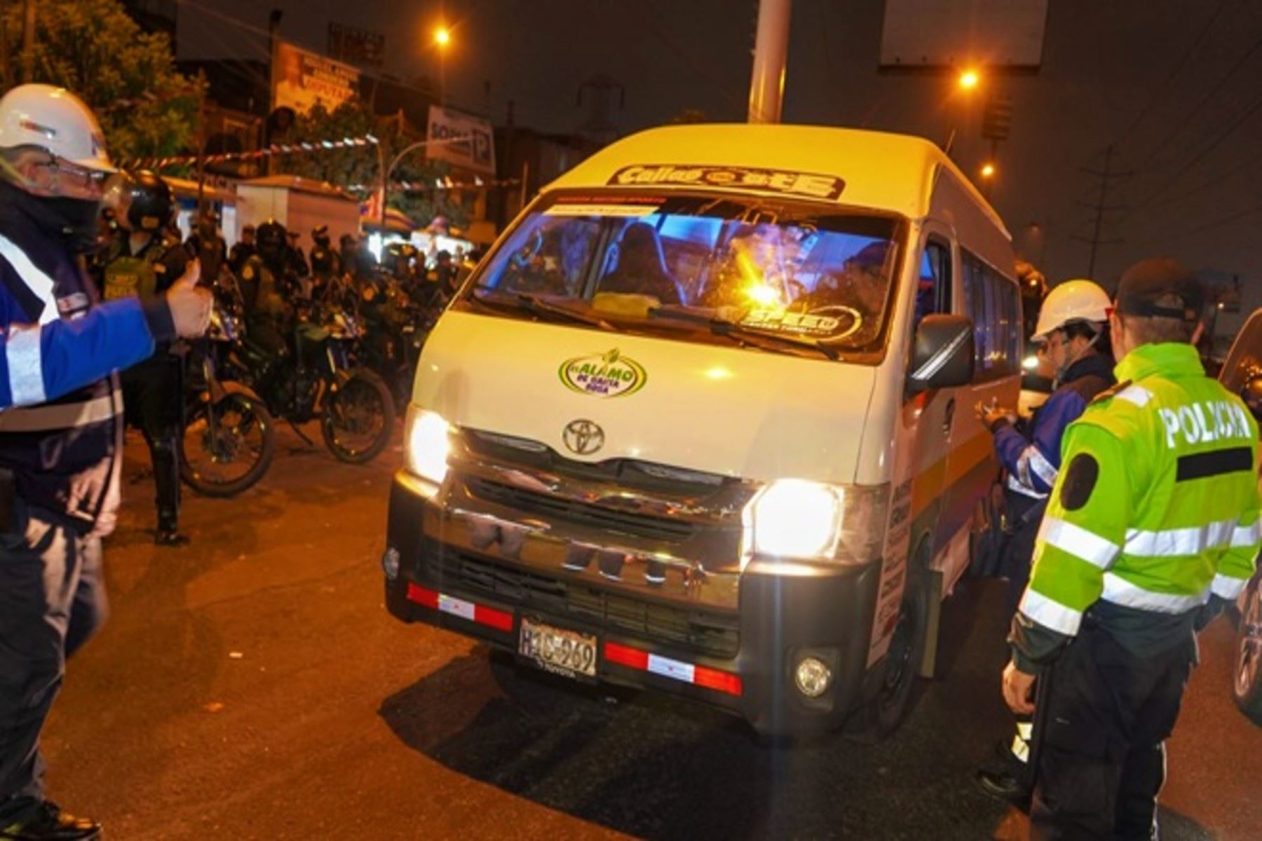ATU retira de circulación más de 500 vehículos informales en operativos conjuntos