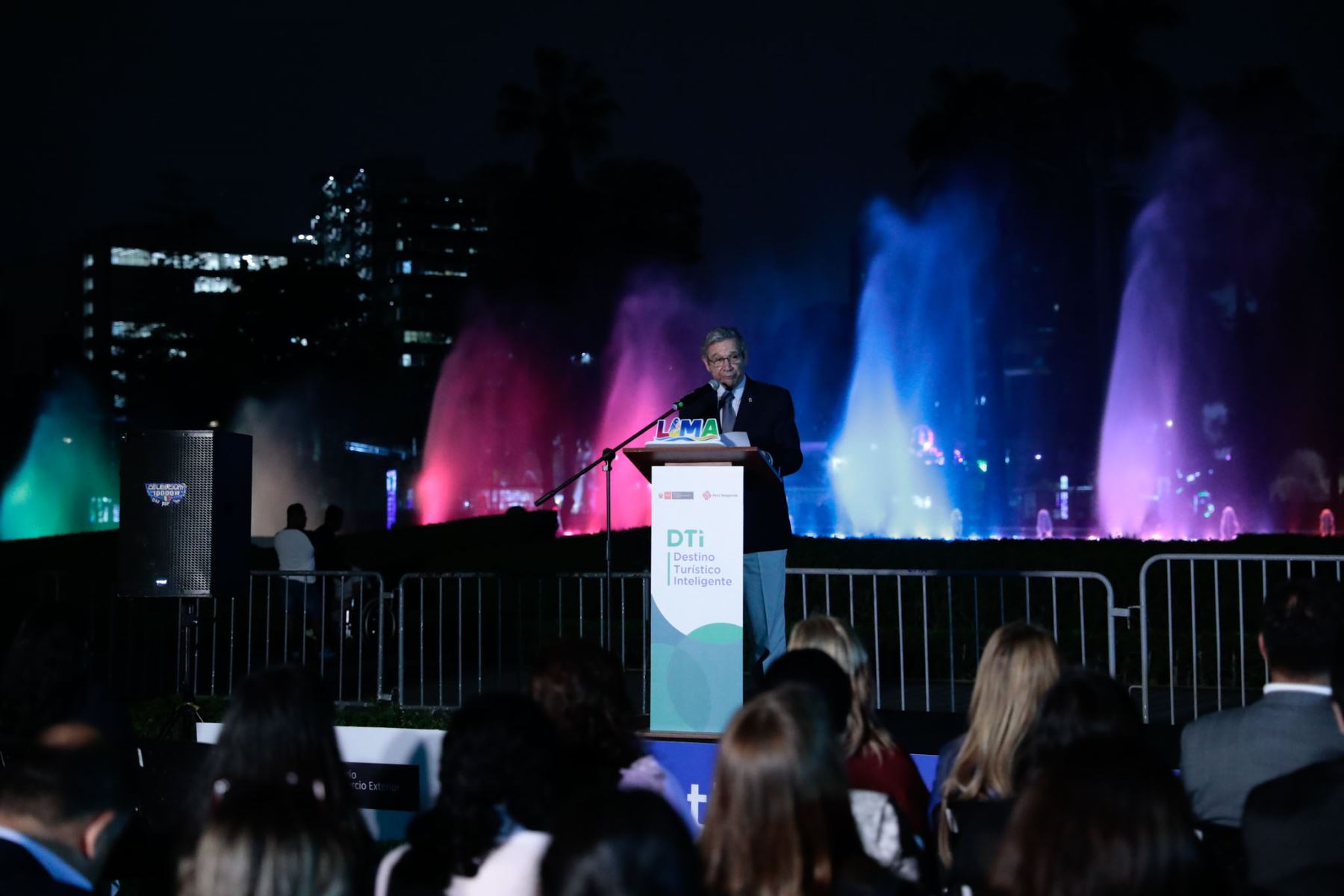 El Circuito Mágico del Agua, en el Cercado de Lima, fue escenario de la presentación de Lima como Destino Turístico Inteligente del Perú, iniciativa impulsada por el Ministerio de Comercio Exterior y Turismo (Mincetur), la Municipalidad Metropolitana de Lima y la Sociedad Mercantil Estatal para la Gestión de la Innovación y las Tecnologías Turísticas (Segittur) de España. La capital peruana se convierte en el tercer destino piloto de esta iniciativa. Foto: ANDINA/Daniel Bracamonte.