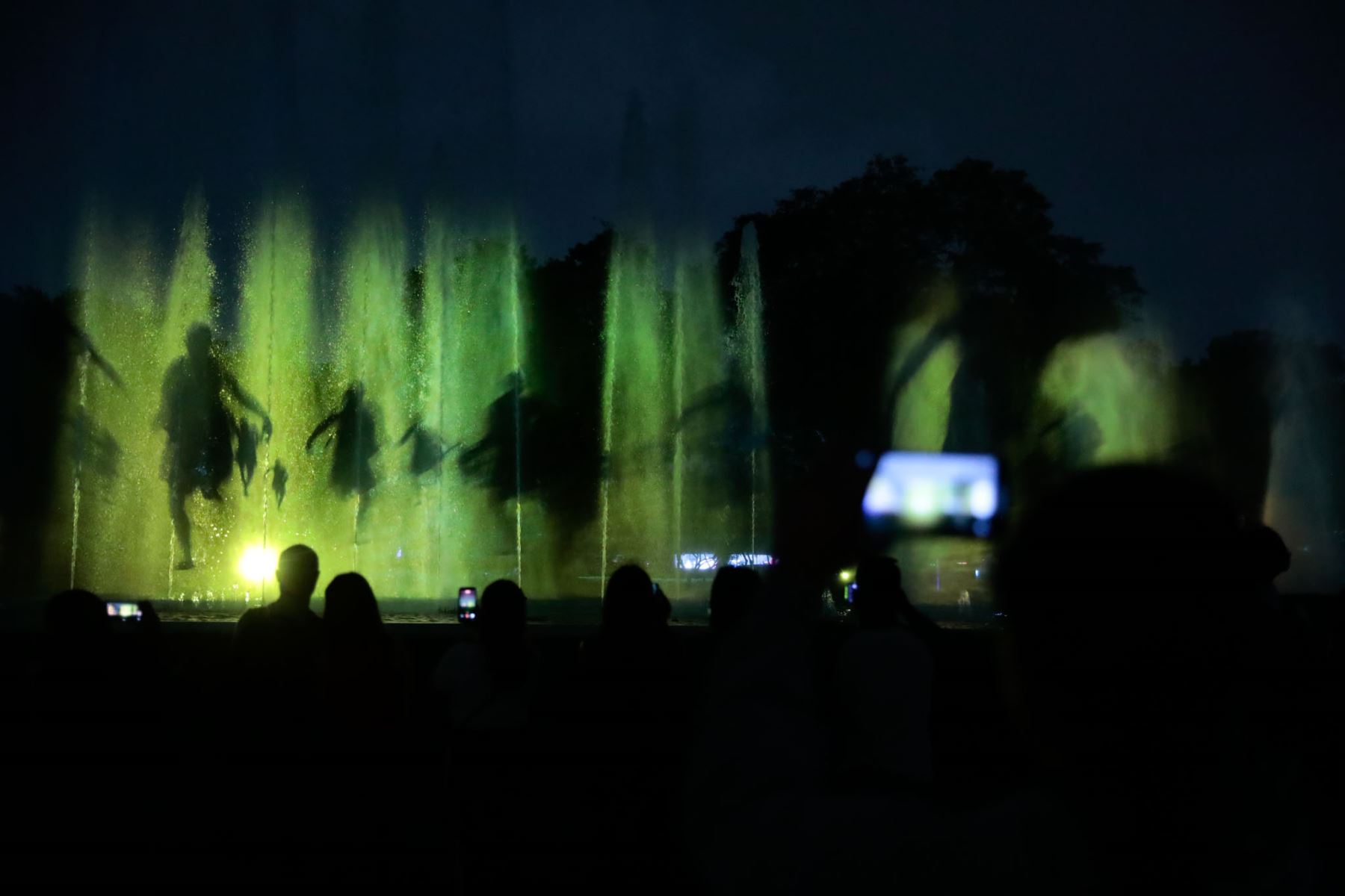 El Circuito Mágico del Agua, en el Cercado de Lima, fue escenario de la presentación de Lima como Destino Turístico Inteligente del Perú, iniciativa impulsada por el Ministerio de Comercio Exterior y Turismo (Mincetur), la Municipalidad Metropolitana de Lima y la Sociedad Mercantil Estatal para la Gestión de la Innovación y las Tecnologías Turísticas (Segittur) de España. La capital peruana se convierte en el tercer destino piloto de esta iniciativa. Foto: ANDINA/Daniel Bracamonte.