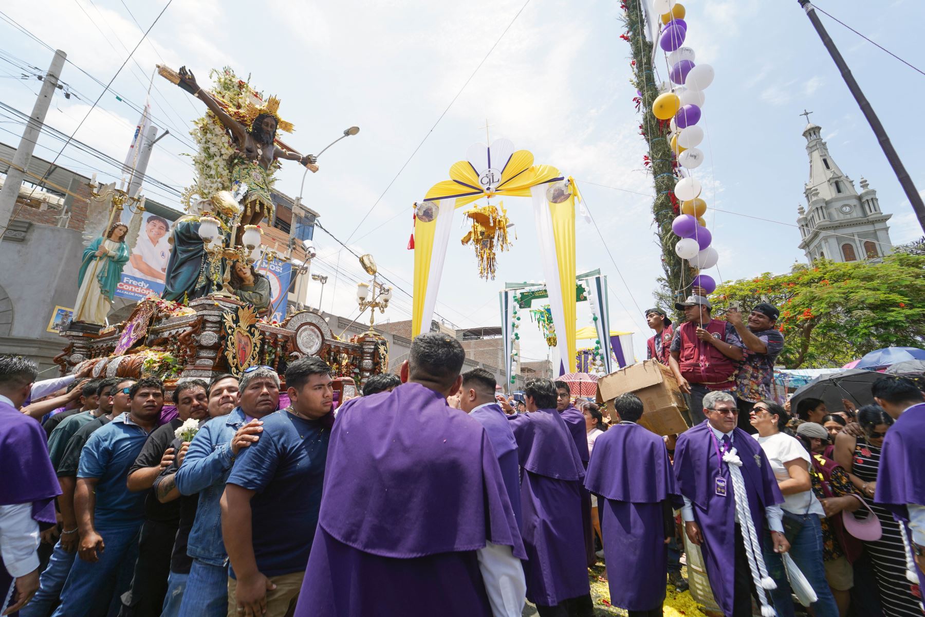 Ica: Señor de Luren recorrió la ciudad durante 19 horas en su primera procesión de octubre