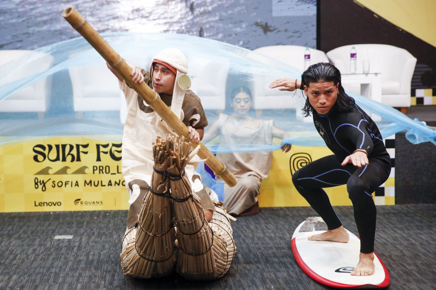 De esta forma se permitirá que los surfers nacionales puedan competir en casa, sumar puntos y, sobre todo, medirse con algunos de los mejores exponentes de la región.
 Foto: ANDINA/Ricardo Cuba