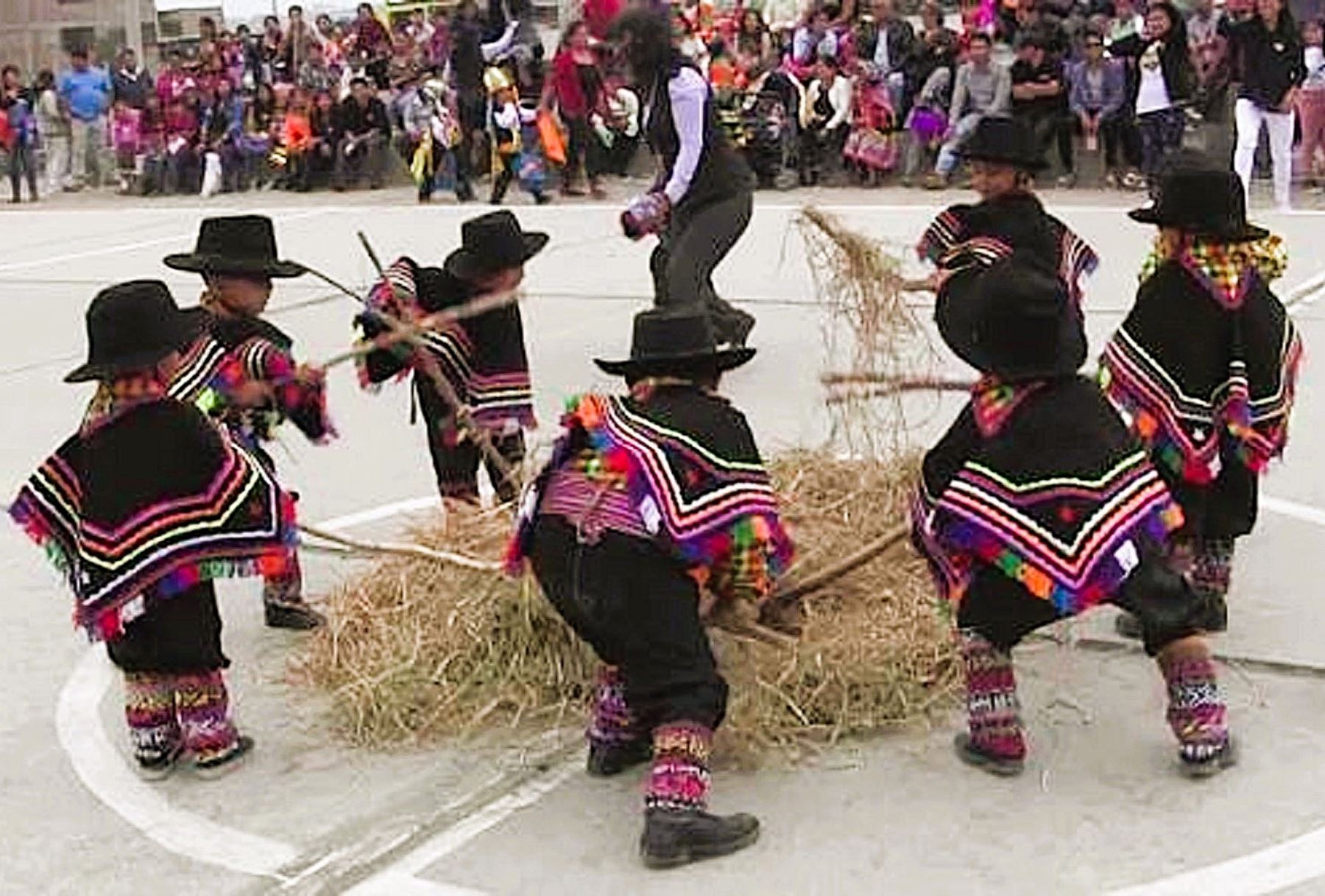 Pasco: declaran a Danza Huanca de San Agustín de Huaychao Patrimonio Cultural de la Nación