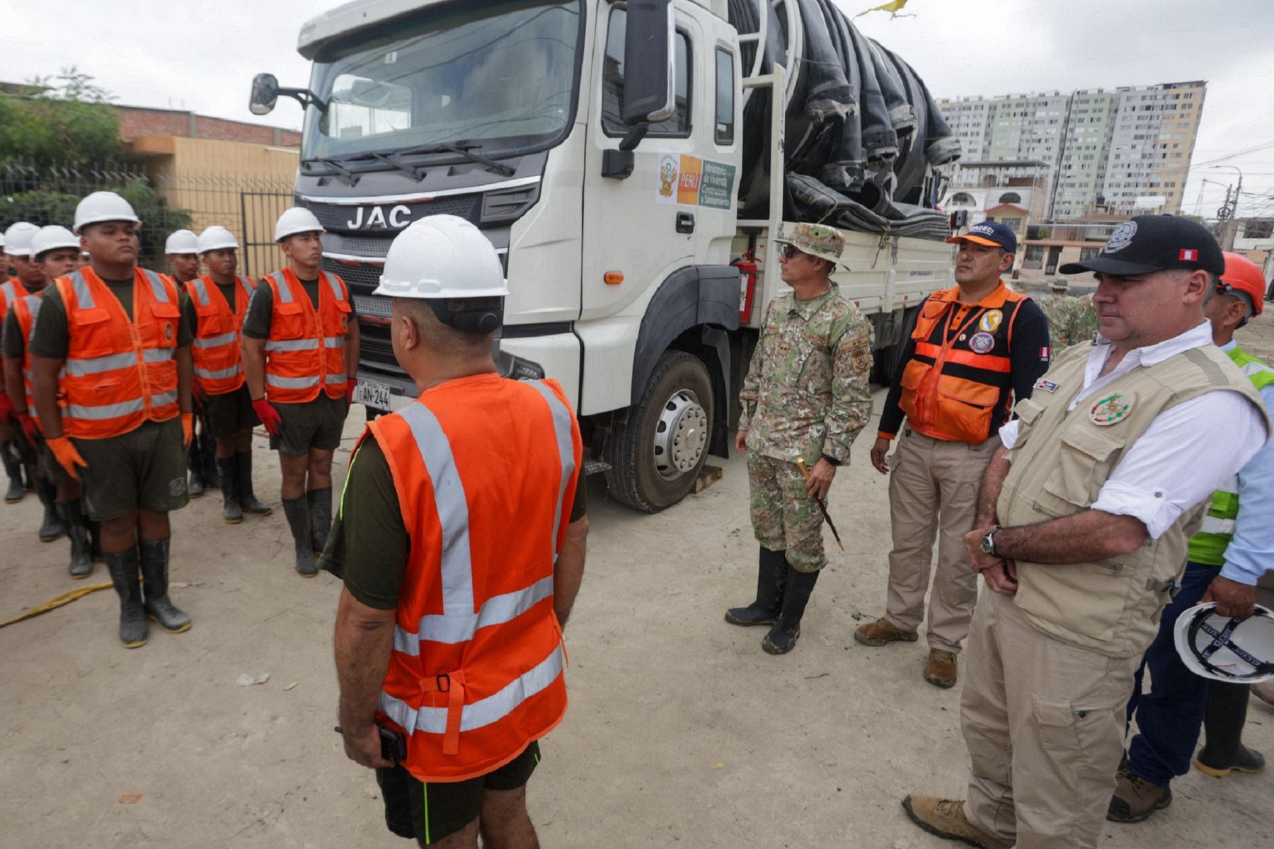 El Niño: Defensa despliega en Piura 1,600 militares para atender emergencias