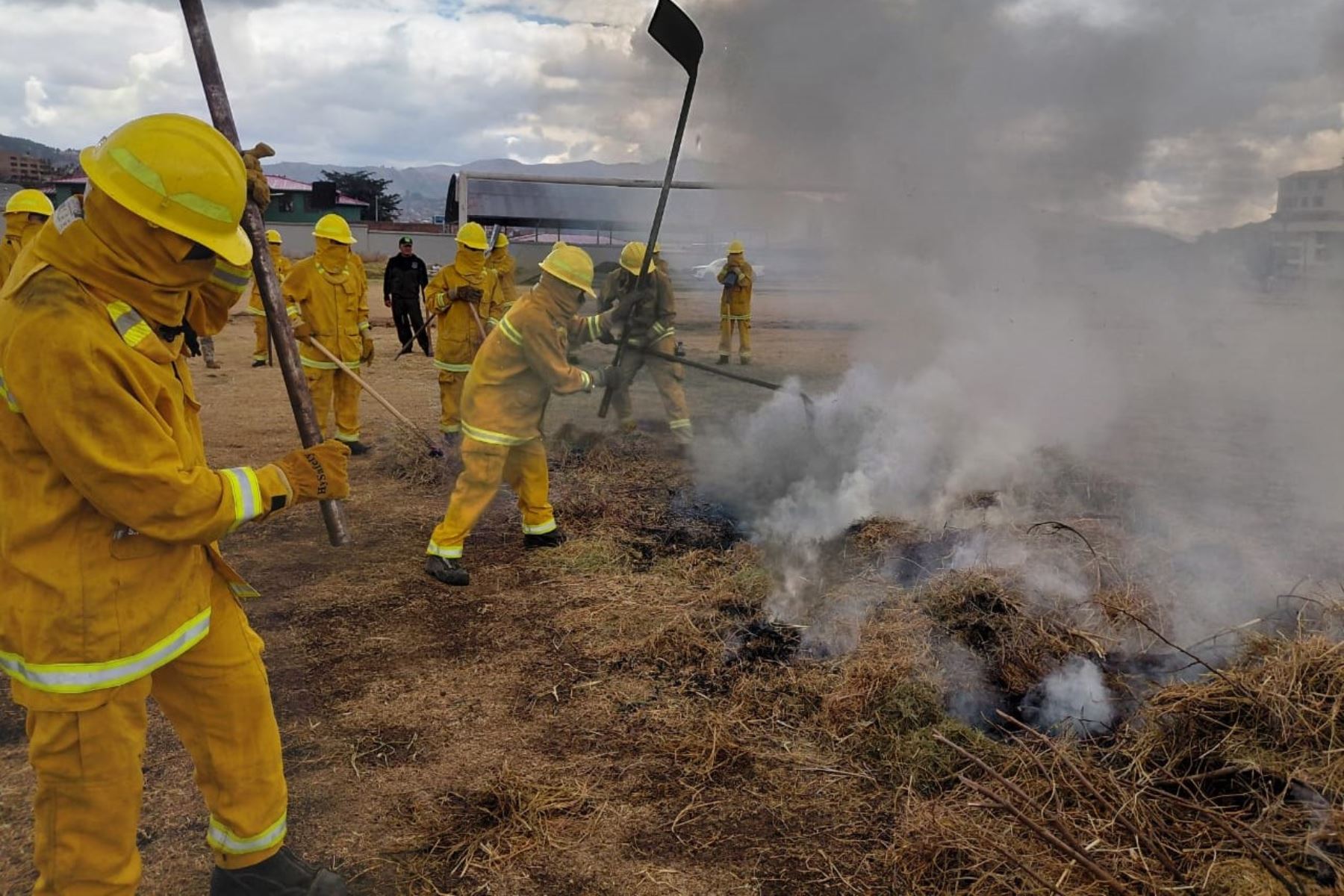 Perú registra cero incendios forestales activos tras semanas de emergencia