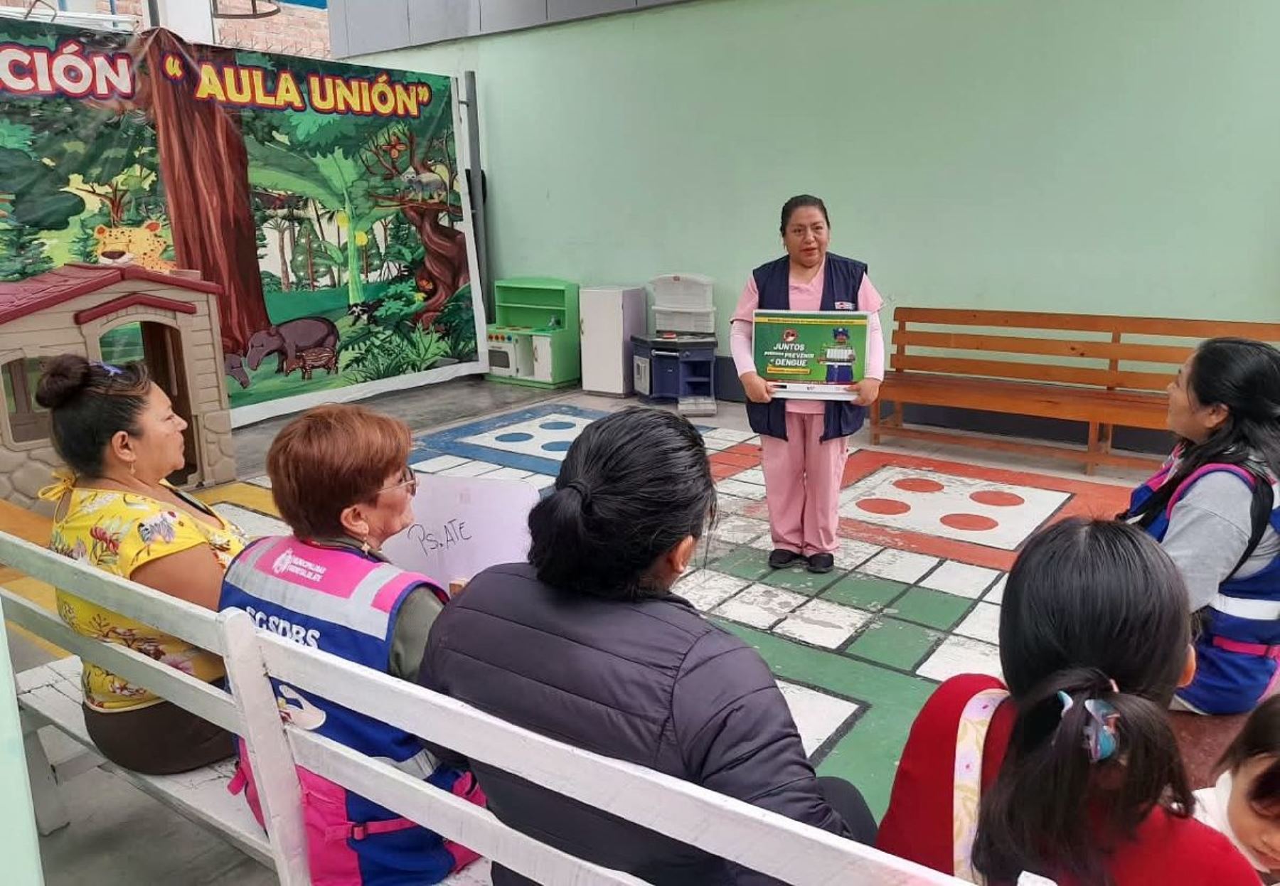 Diris Lima Este capacita a más de 3,200 docentes en prevención del dengue