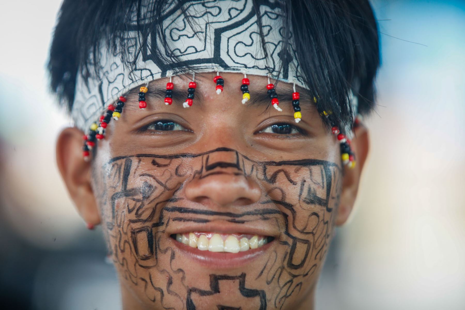 La ExpoAmazónica 2026 también ofrece un espacio para mostrar las expresiones culturales de los pueblos amazónicos. La feria combina actividades comerciales, turísticas y culturales con el objetivo de promover la diversidad y el potencial de las regiones de la selva peruana. Foto: ANDINA/Ricardo Cuba.