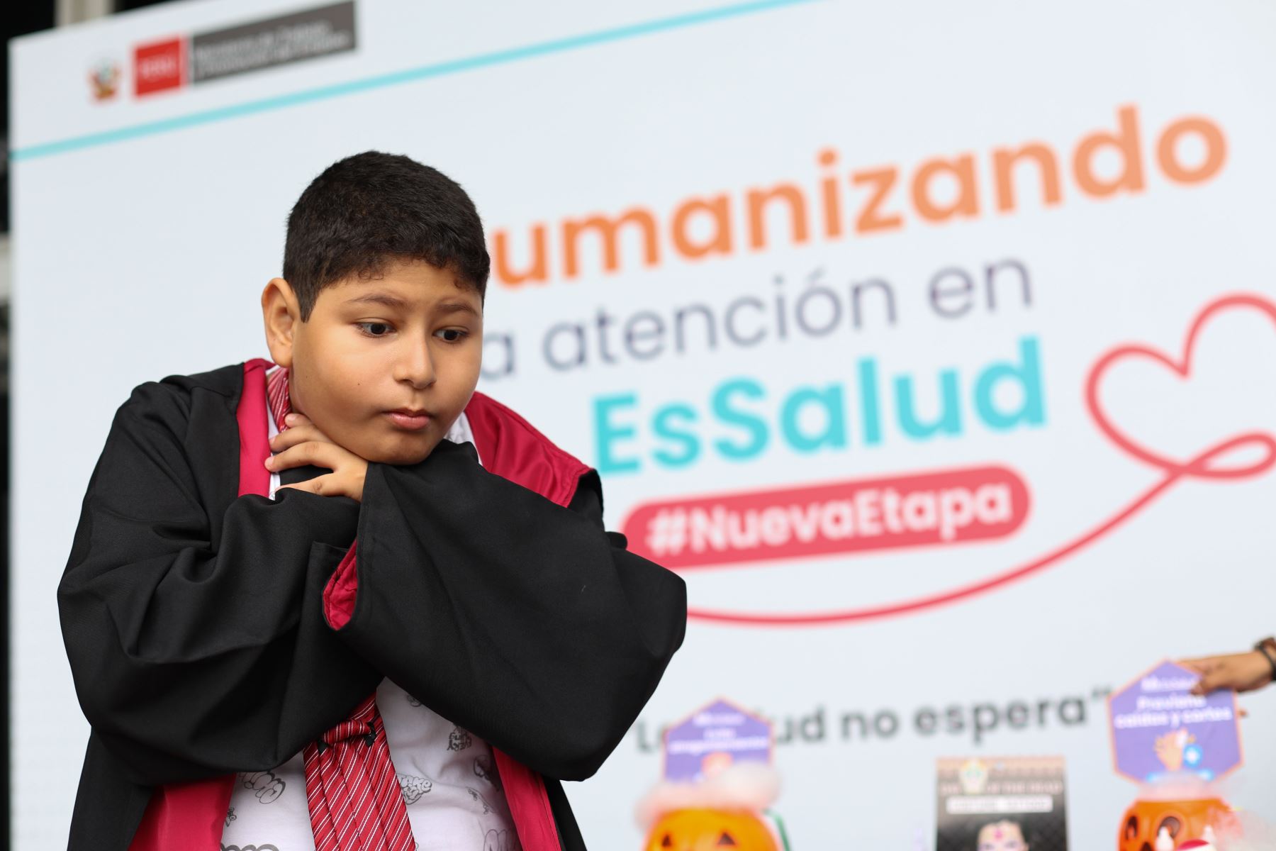 Si un niño se atraganta y no puede respirar, hablar ni toser con fuerza, estamos ante una emergencia que requiere actuar de inmediato. Foto: ANDINA/Difusión