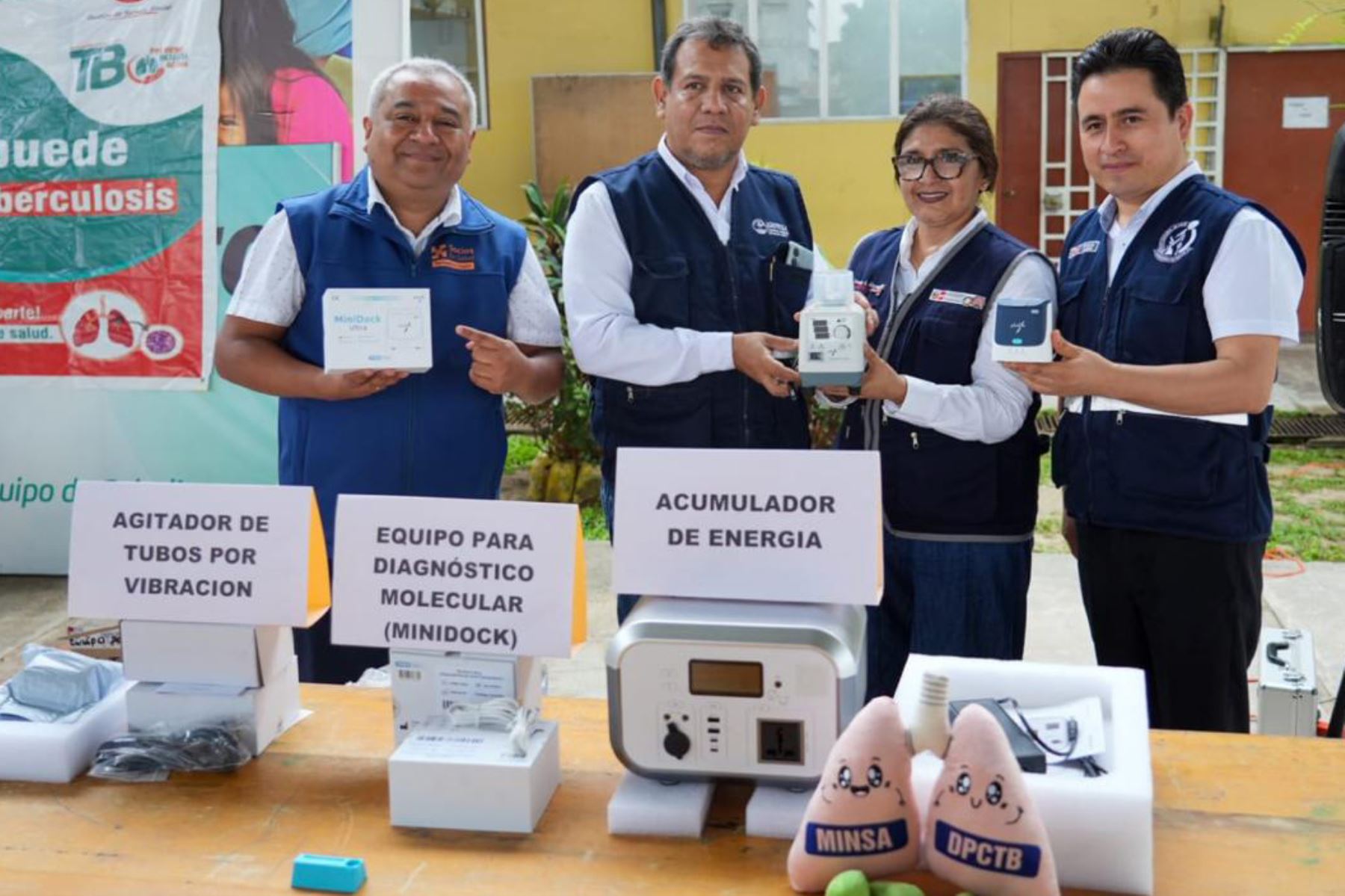 La actividad principal se llevó a cabo en Loreto y en simultáneo, la entrega se replicó en otras cinco regiones estratégicas para derribar las barreras geográficas que históricamente dificultan el acceso a las pruebas de salud. Foto: ANDINA/Difusión