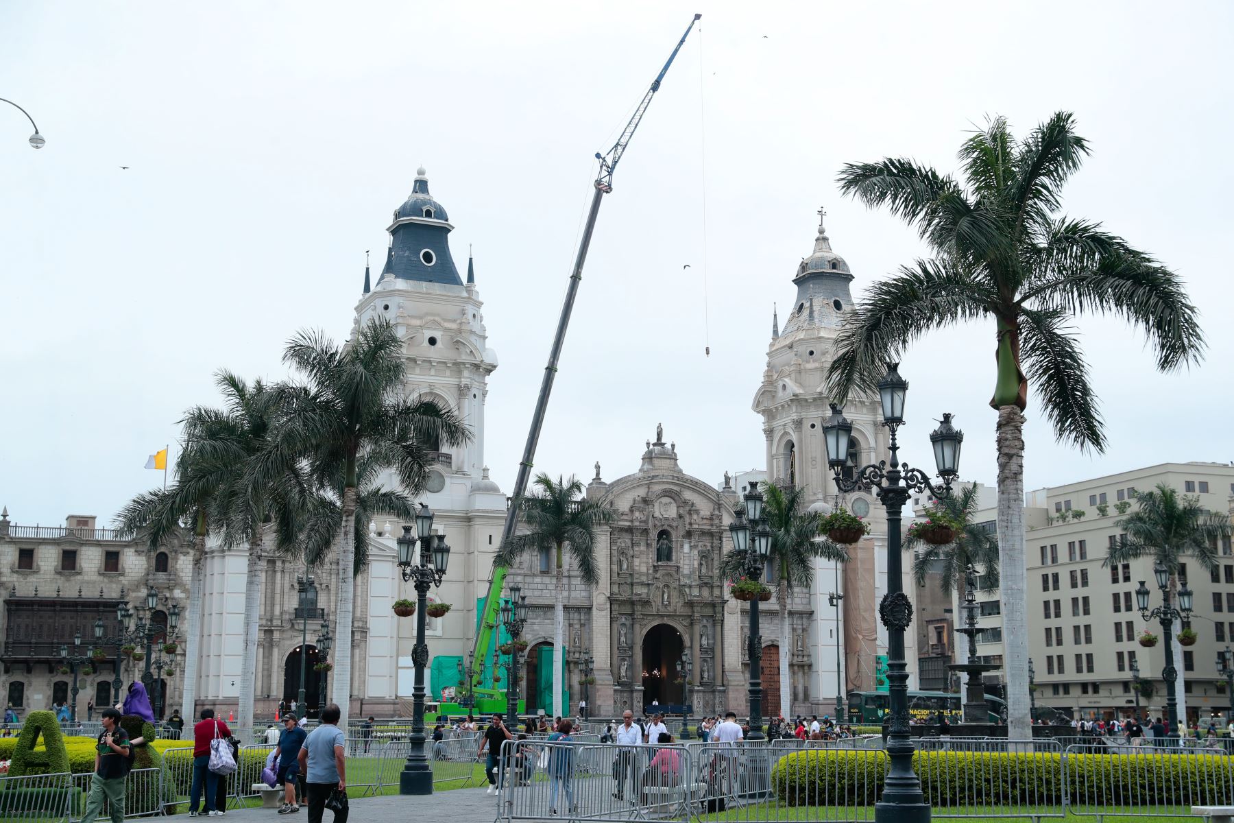 El viernes 23 de octubre de 2026 se realizan obras de refaccionamiento de la Catedral de Lima, en el Cercado de Lima, ante la próxima llegada del papa León XIV al Perú el 11 de noviembre. Foto: ANDINA/Daniel Bracamonte