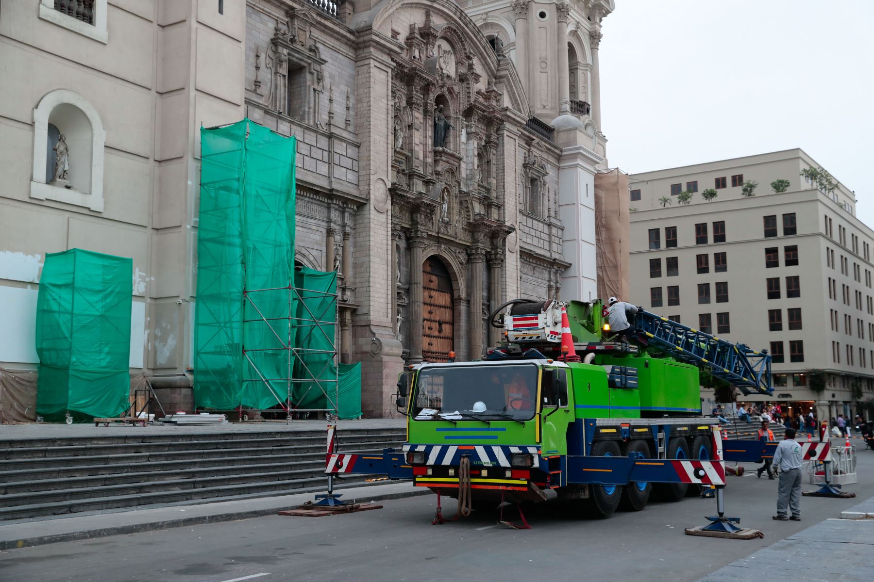 El viernes 23 de octubre de 2026 se realizan obras de refaccionamiento de la Catedral de Lima, en el Cercado de Lima, ante la próxima llegada del papa León XIV al Perú el 11 de noviembre. Foto: ANDINA/Daniel Bracamonte