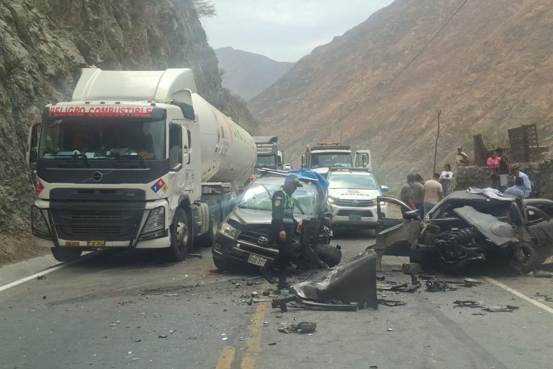 Carretera Central: accidente múltiple deja dos fallecidas y nueve heridos