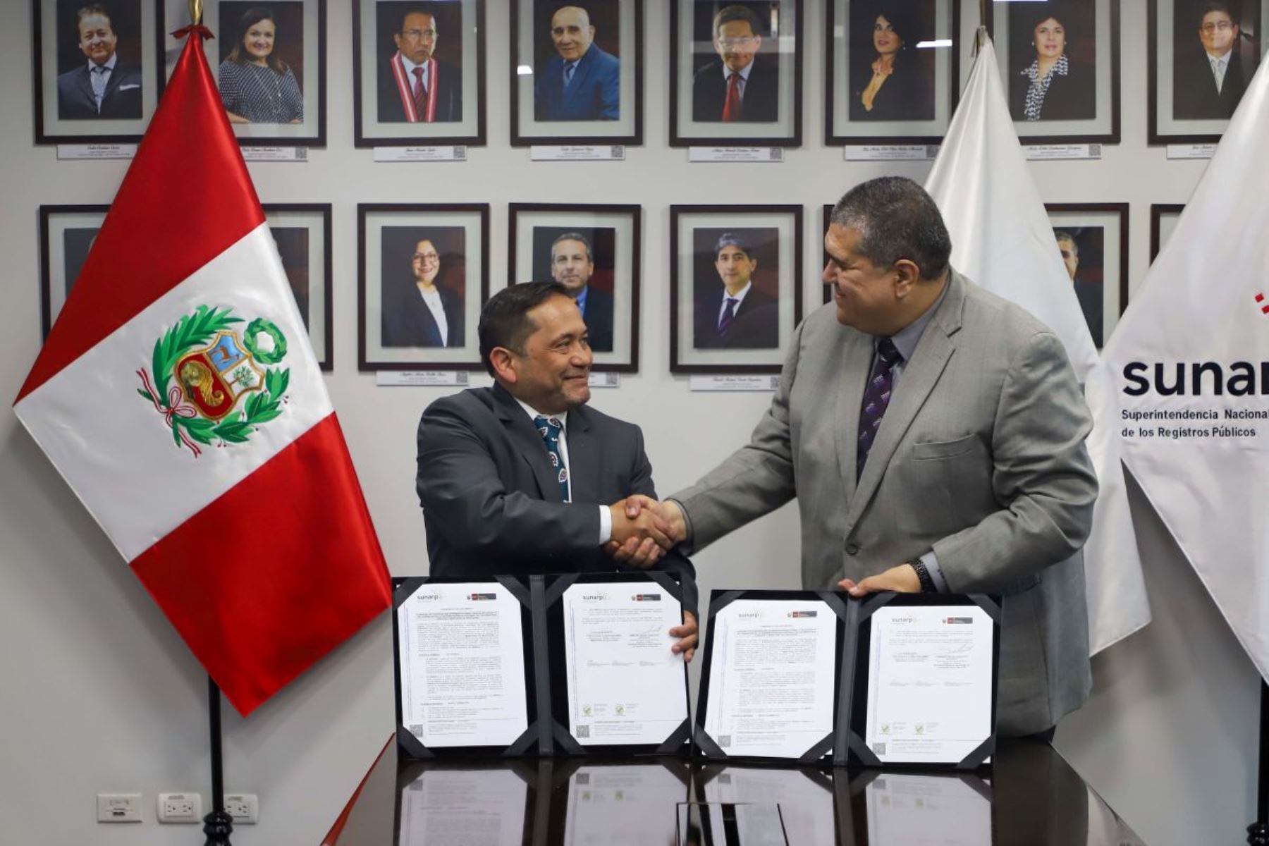 Sunarp y Minedu unen esfuerzos para sanear más de 30 mil colegios del país