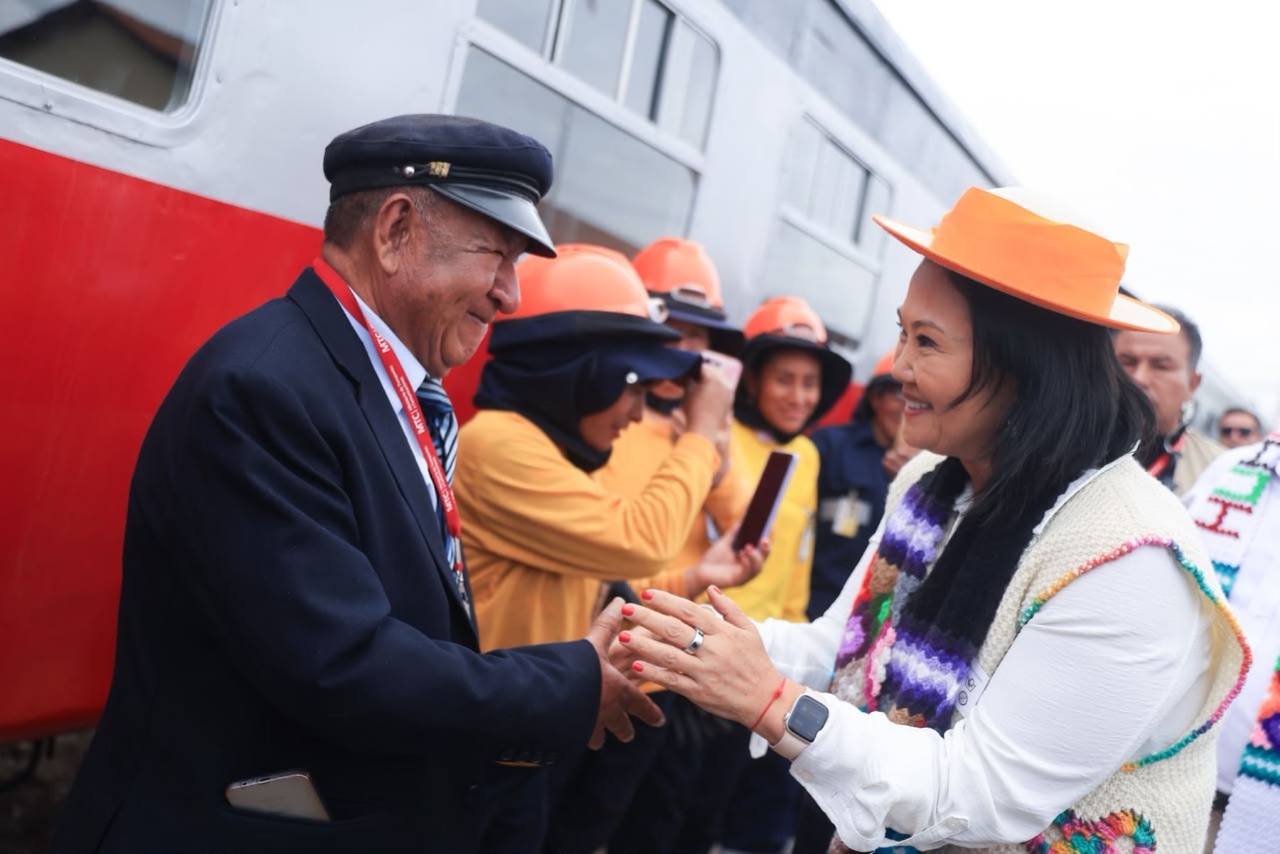 Presidenta Keiko Fujimori lideró el reinicio de operaciones del histórico Tren Macho en el tramo Chilca–Cuenca. Foto: ANDINA/Prensa Presidencia