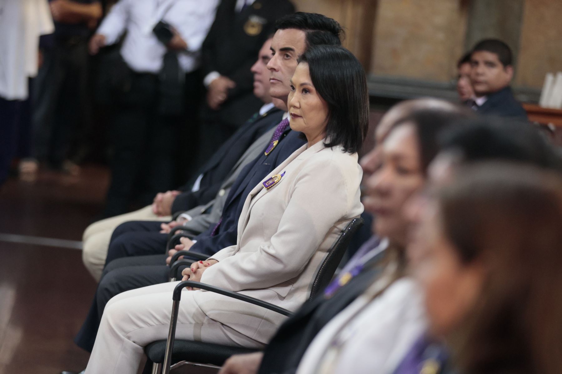 La jefa del Estado, Keiko Fujimori Higuchi, asiste a la misa correspondiente al trigésimo domingo del Tiempo Ordinario, que se celebra en el Santuario de Las Nazarenas. foto: ANDINA/Vidal Tarqui