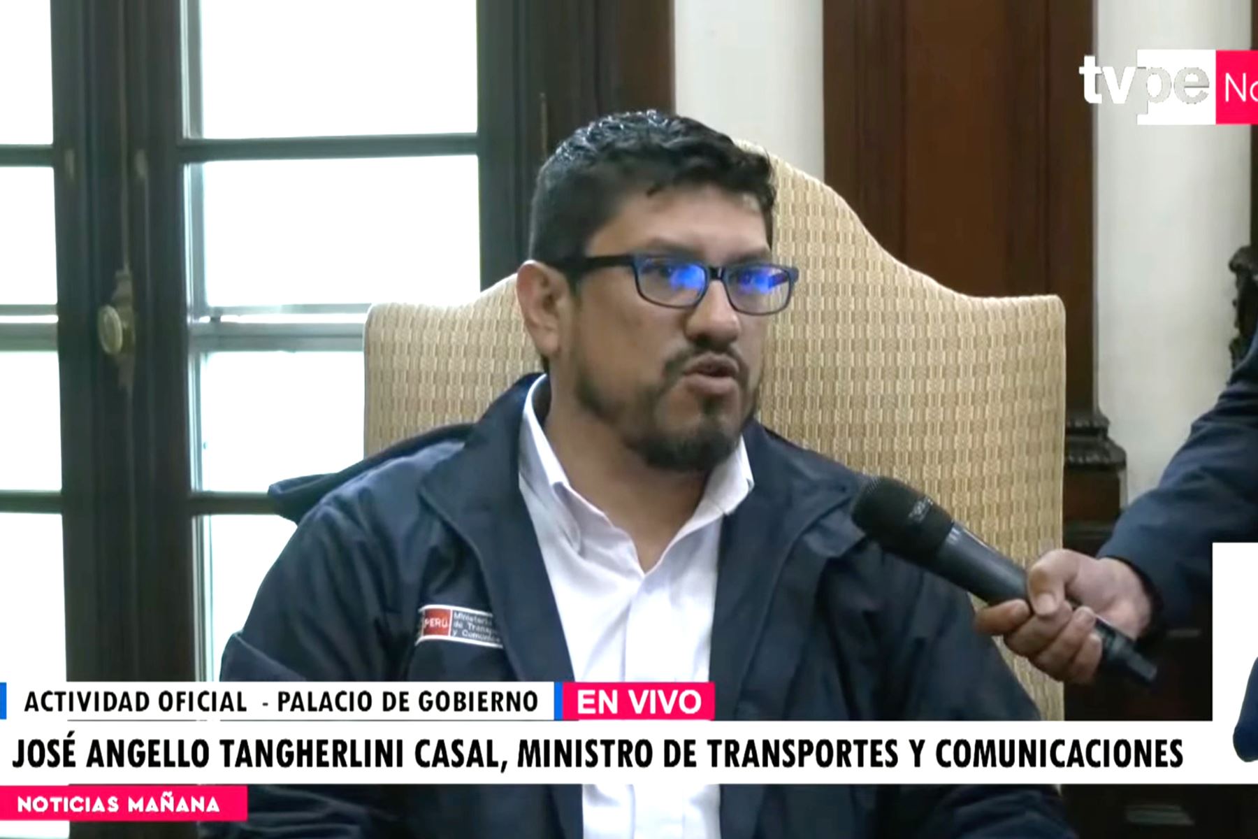 Ministro de Transportes anuncia más intervenciones contra antenas y estaciones ilegales