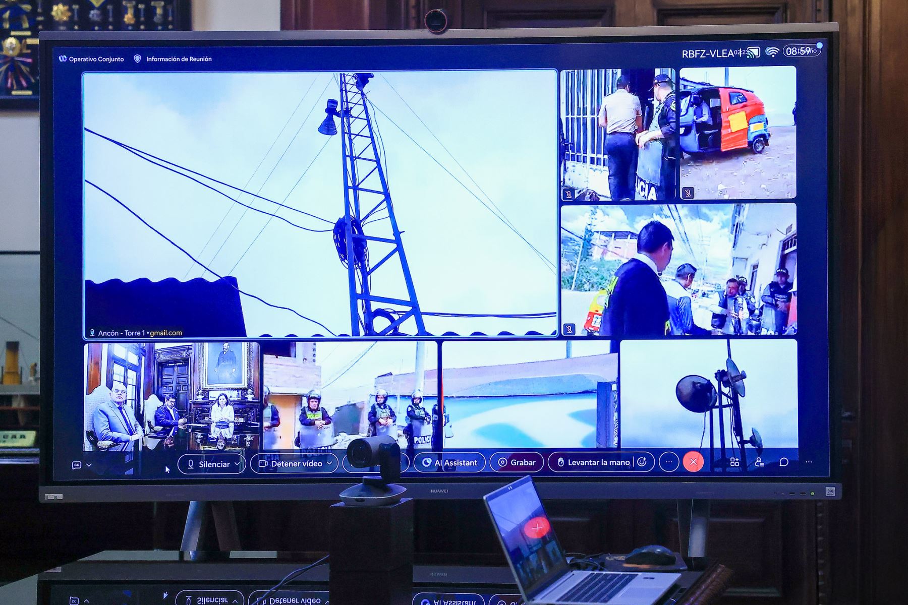 Presidenta Fujimori lideró un megaoperativo simultáneo para desmantelar estaciones ilegales y antenas clandestinas de telecomunicaciones instaladas en los alrededores de diversos penales del país. Foto: ANDINA/Prensa Presidencia