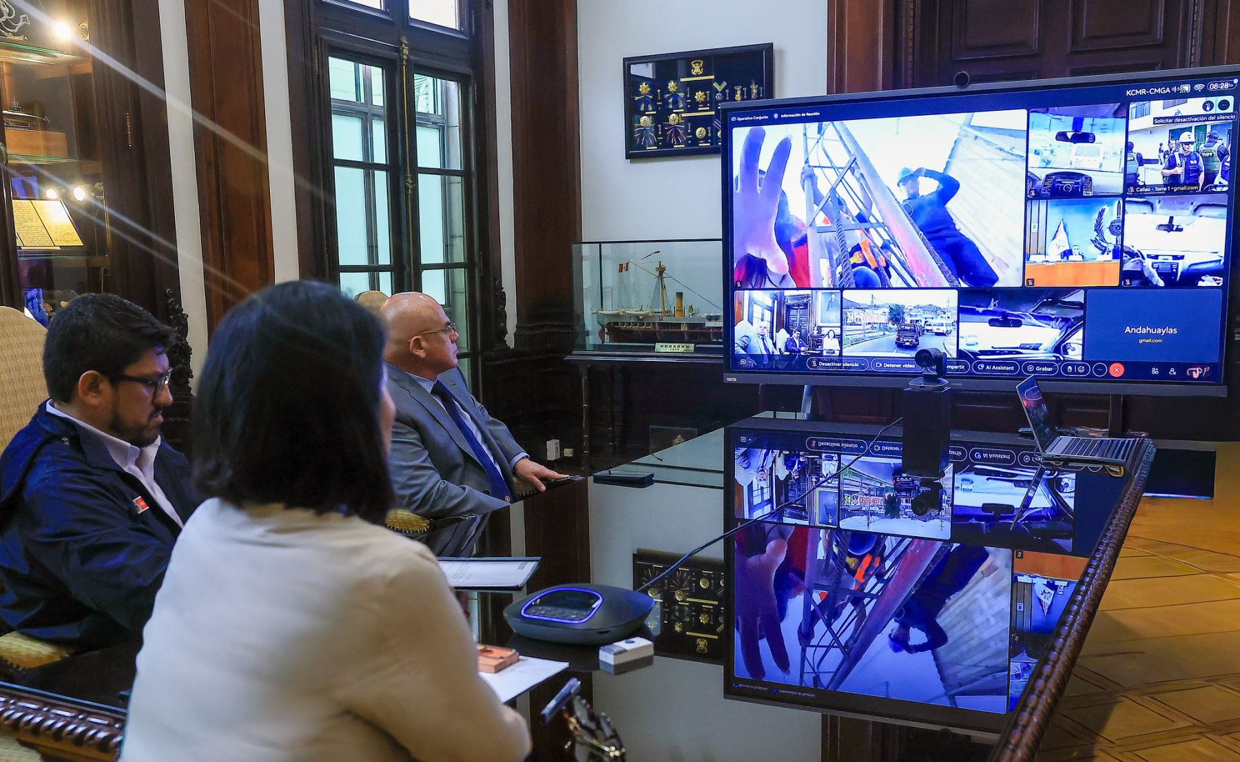 Presidenta Fujimori lideró un megaoperativo simultáneo para desmantelar estaciones ilegales y antenas clandestinas de telecomunicaciones instaladas en los alrededores de diversos penales del país. Foto: ANDINA/Prensa Presidencia