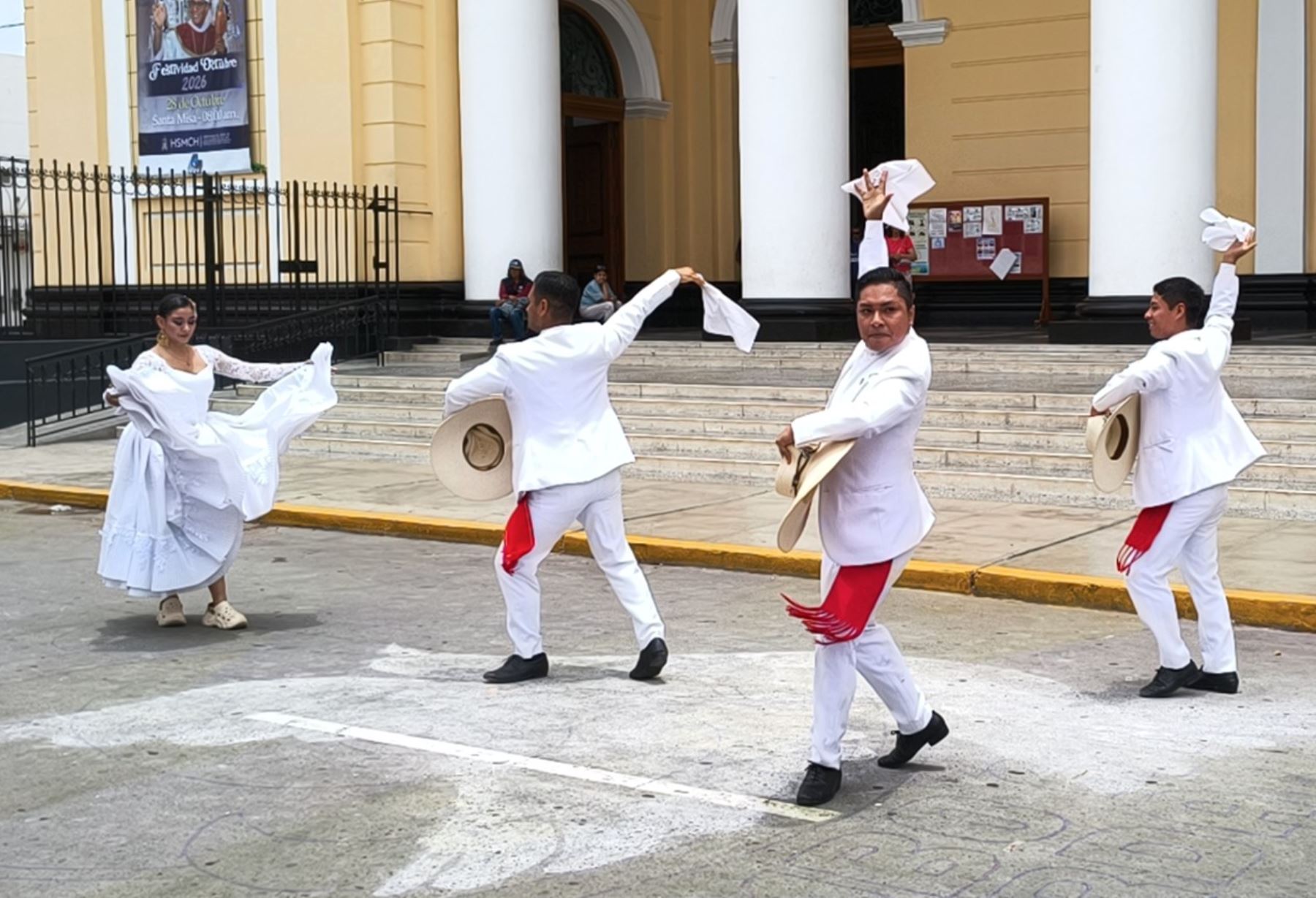 Papa León XIV será recibido a ritmo de una marinera norteña en la base aérea de Chiclayo
