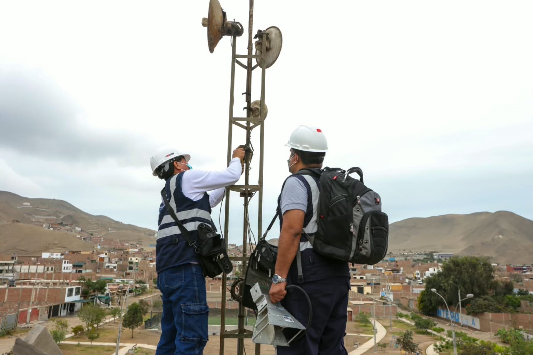 Comando Unificado: Gobierno incauta antenas clandestinas en alrededores de cuatro penales