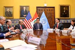 Foreign Minister Carlos Espá met with U.S. Ambassador Bernie Navarro and United Nations Resident Coordinator Rossana Dudziak to strengthen international cooperation in preparation for the 2026–2027 El Niño phenomenon. ANDINA / Distribution. 