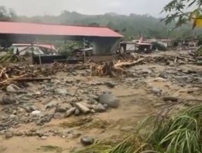 El primer balance de daños realizado en Kimbiri, tras el desborde del río mismo nombre, revela que al menos 65 familias resultaron damnificadas tras quedar inundadas sus viviendas y perder sus campos de cultivo. ANDINA/Difusión