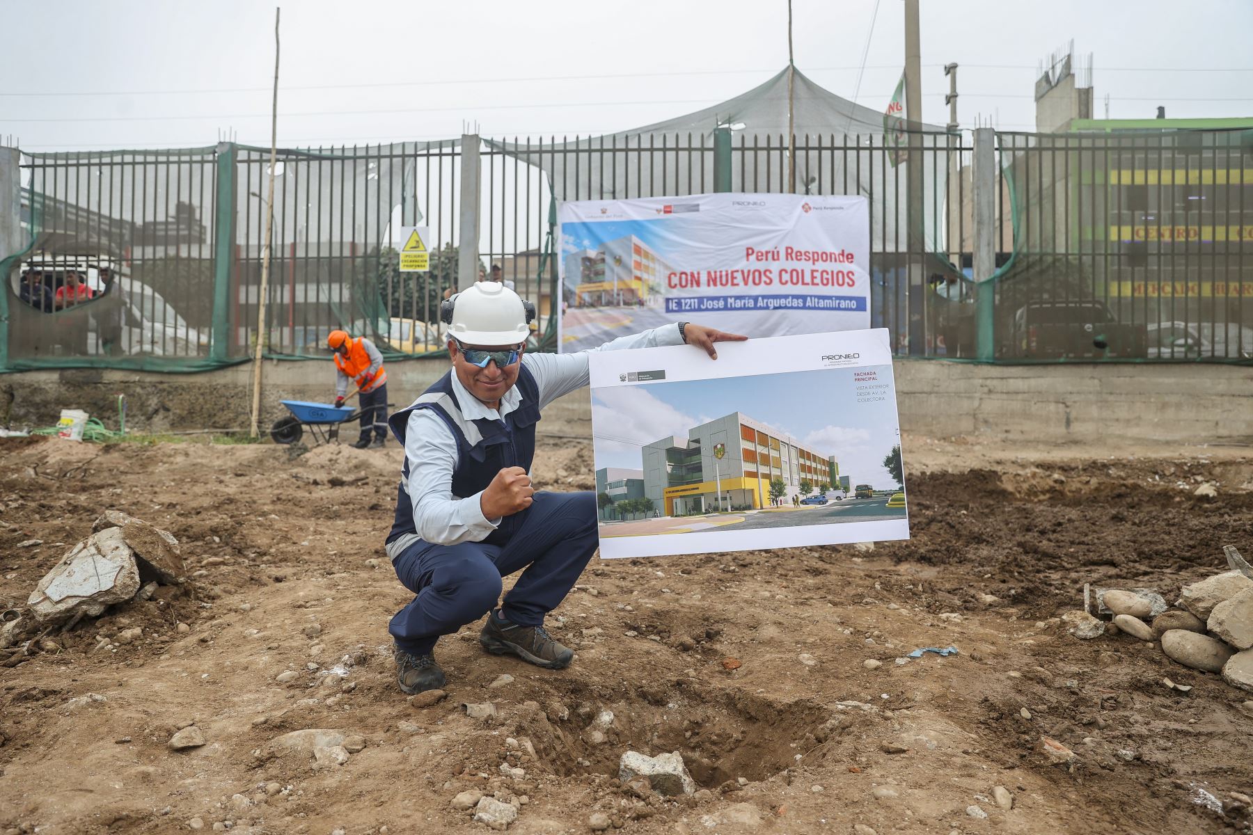 Lima - 27 octubre 2026. La presidenta de la república, Keiko Fujimori, participa en la ceremonia de colocación de la primera piedra para la construcción de la Institución Educativa N.° 1211 José María Arguedas Altamirano, en Santa Anita. La obra, que demandará una inversión cercana a los S/ 20 millones, beneficiará a más de 800 estudiantes de primaria y secundaria, tras 14 años de espera. 
Foto: ANDINA/Andrés Valle