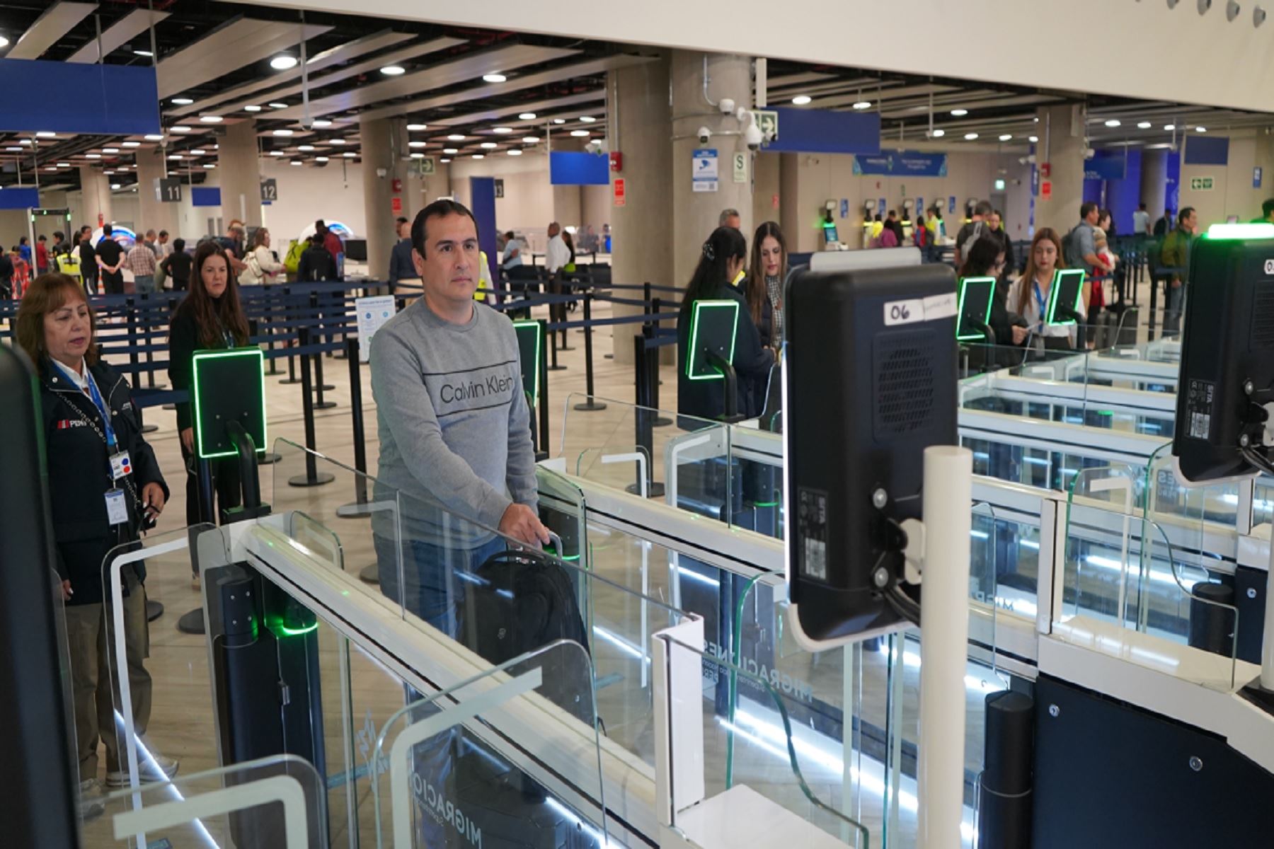 ¿Regresas al Perú por la visita del papa? Migraciones recomienda usar MigraCheck