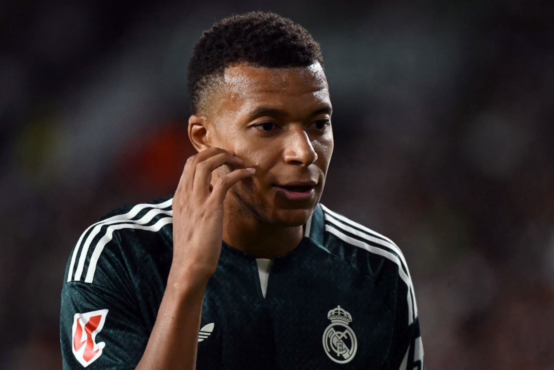 Real Madrid se disculpa con China por comentarios de Kylian Mbappé