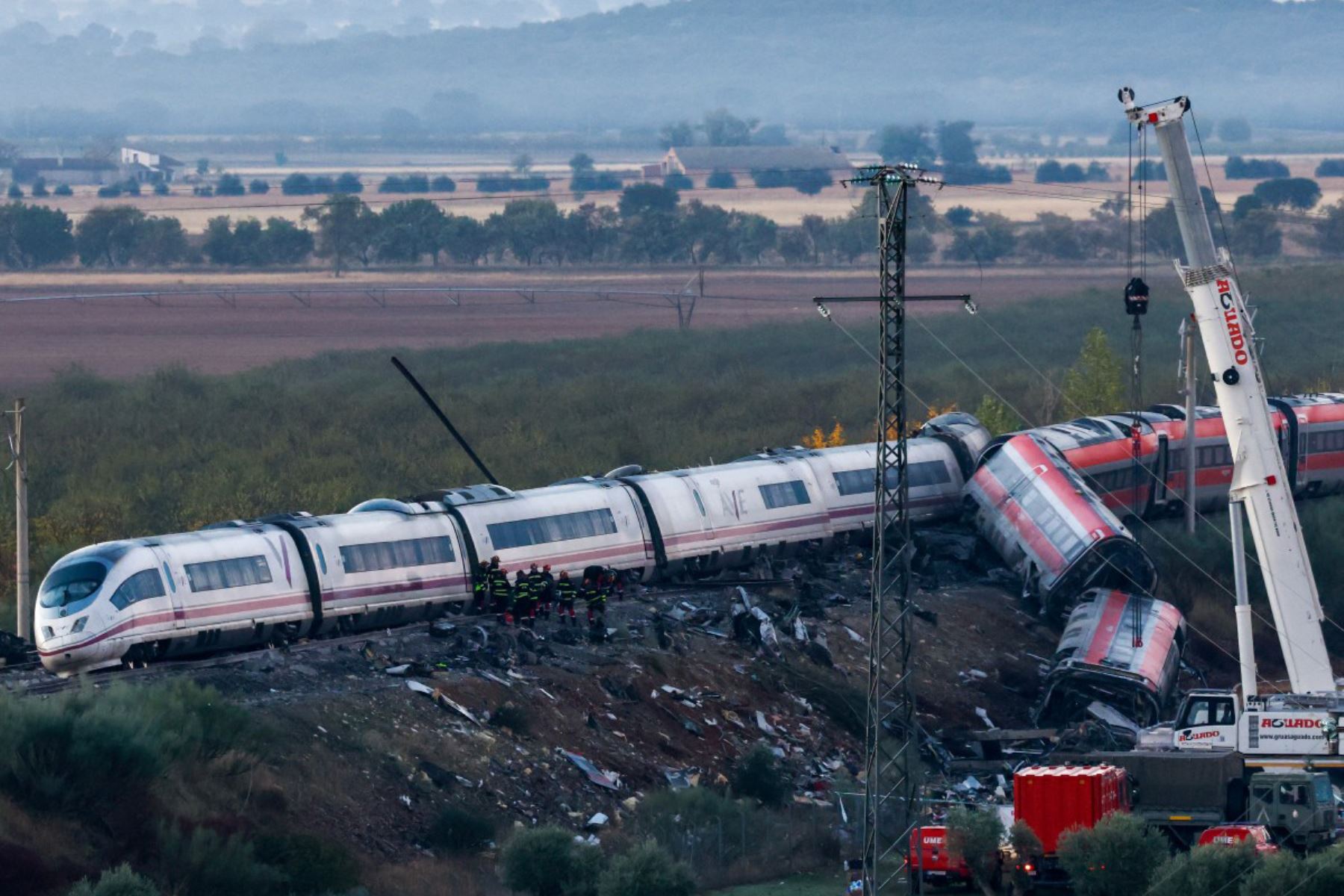 La colisión de trenes de alta velocidad al sur de Madrid causó 69 muertos y decenas de heridos, según las autoridades, en uno de los desastres más mortíferos de este tipo en Europa en lo que va de siglo. Foto: AFP