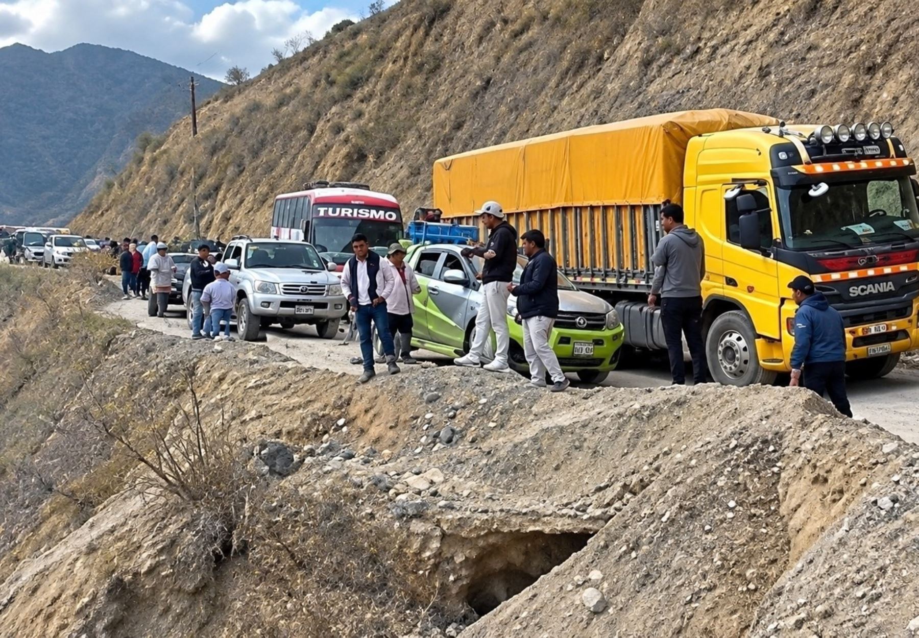 La Libertad: caída de camioneta al abismo deja un fallecido y cuatro heridos en Pataz