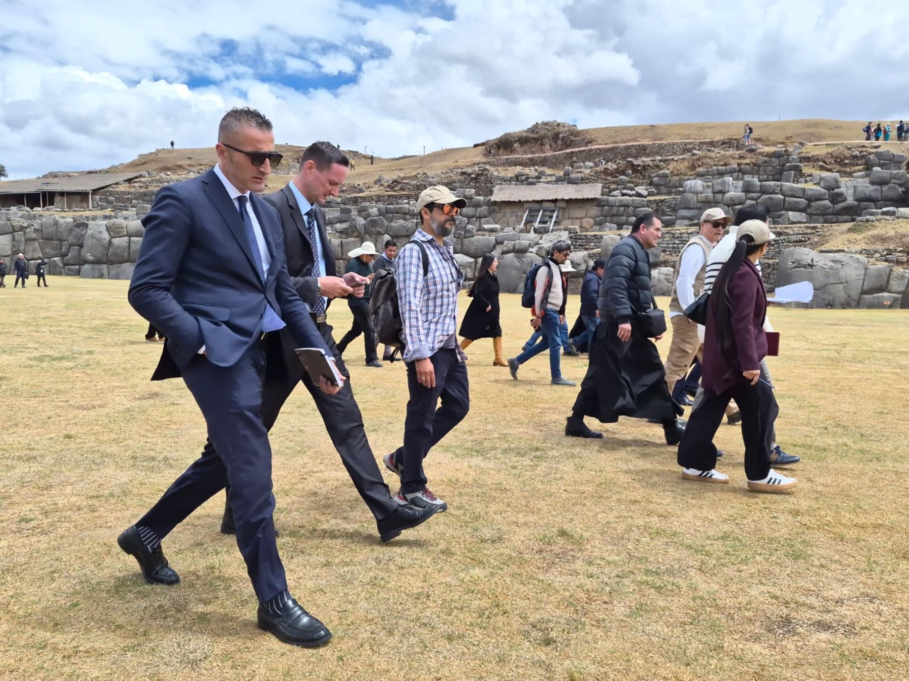 Papa León XIV en Cusco: comitiva del Vaticano inicia inspección en el parque Sacsayhuamán