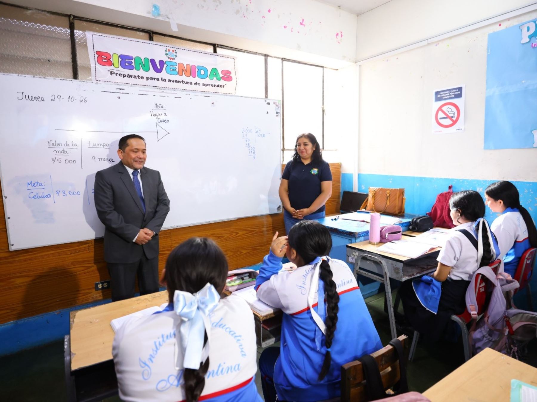 Minedu: Más del 95 % de los profesores reafirmó su compromiso con los estudiantes