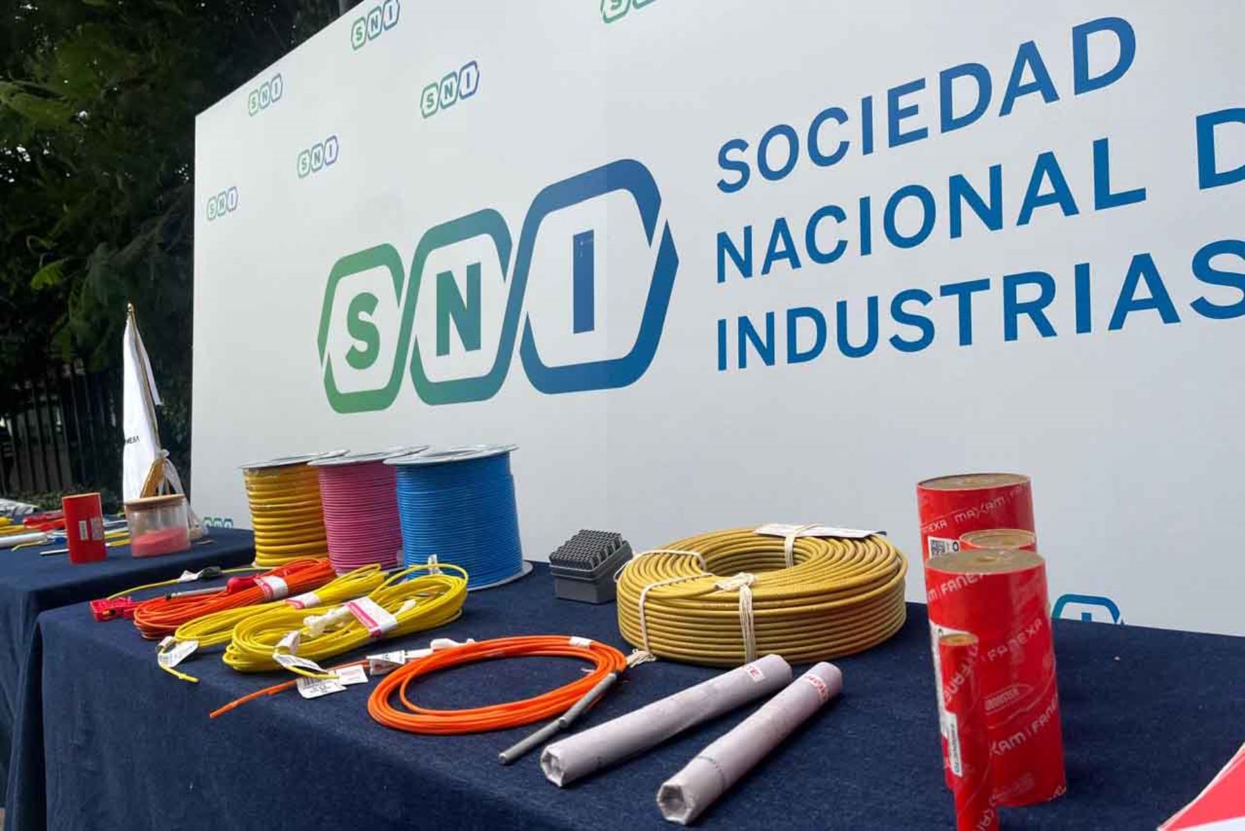SNI y Sucamec destacan aporte de explosivos a minería y modernización regulatoria
